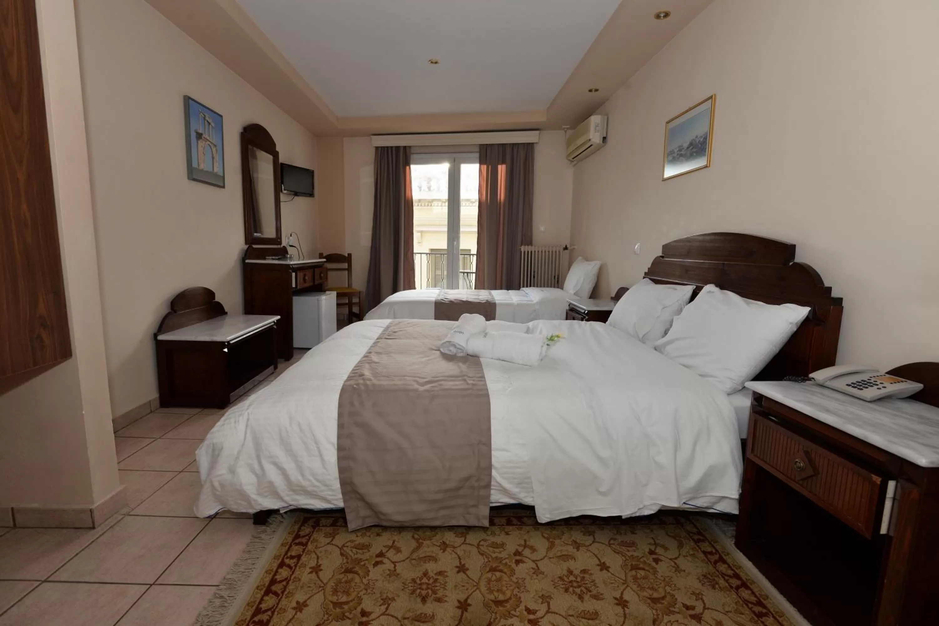 Superior Triple Room Acropolis View in Hotel Byron