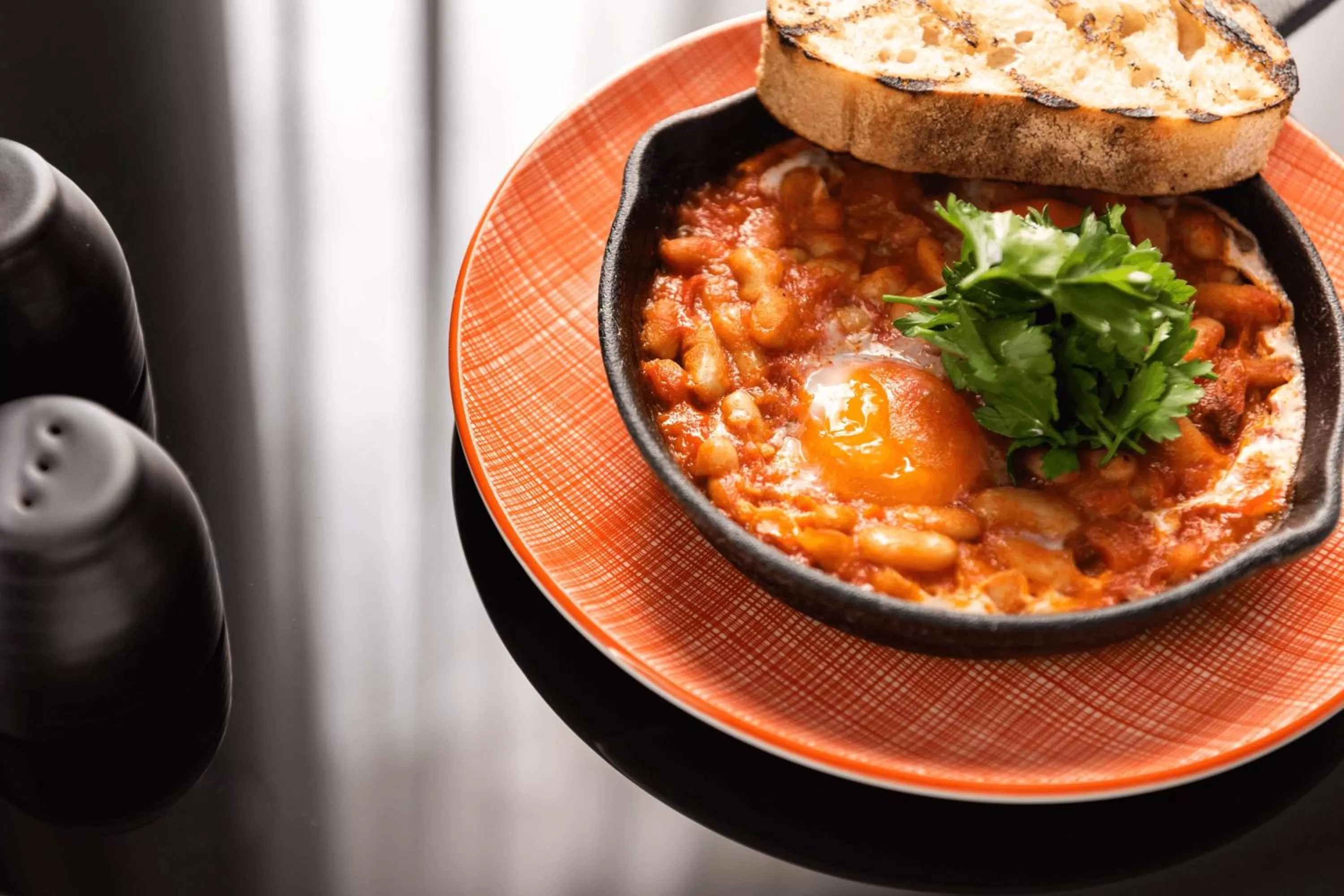 Restaurant/places to eat in QT Perth