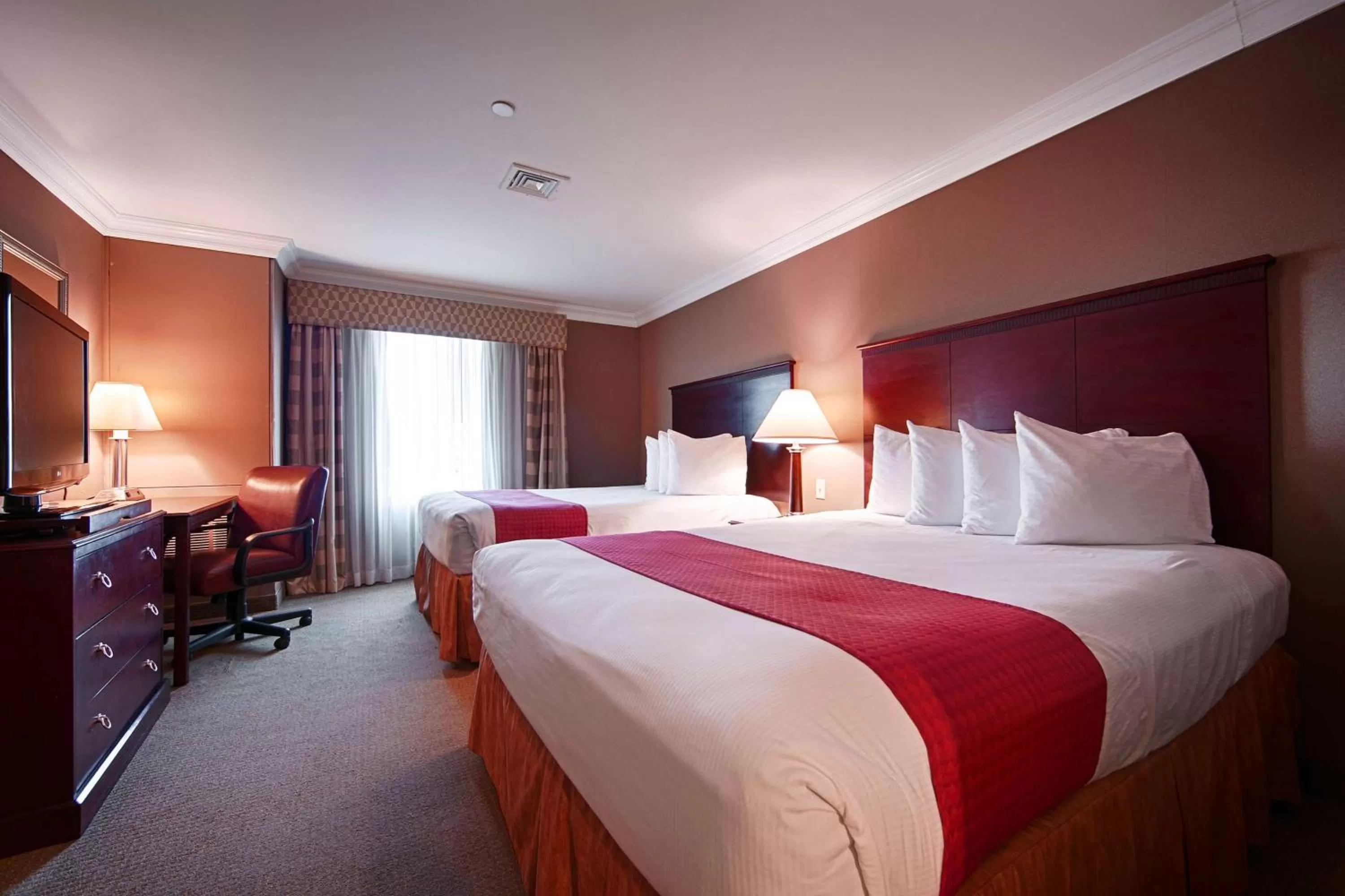 Queen Room with Two Queen Beds in Riverview Inn & Suites