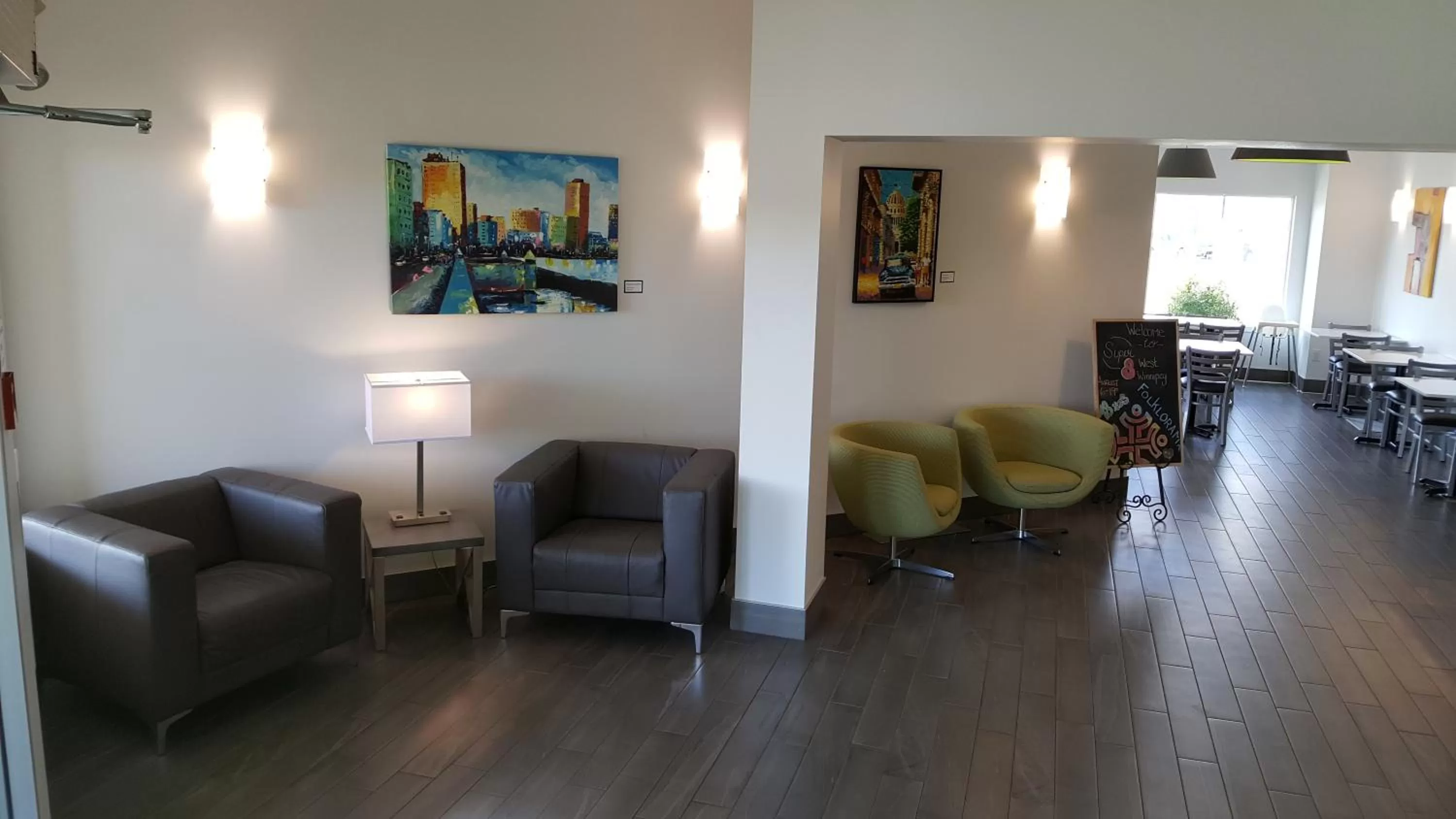Lobby or reception in Super 8 by Wyndham Winnipeg West