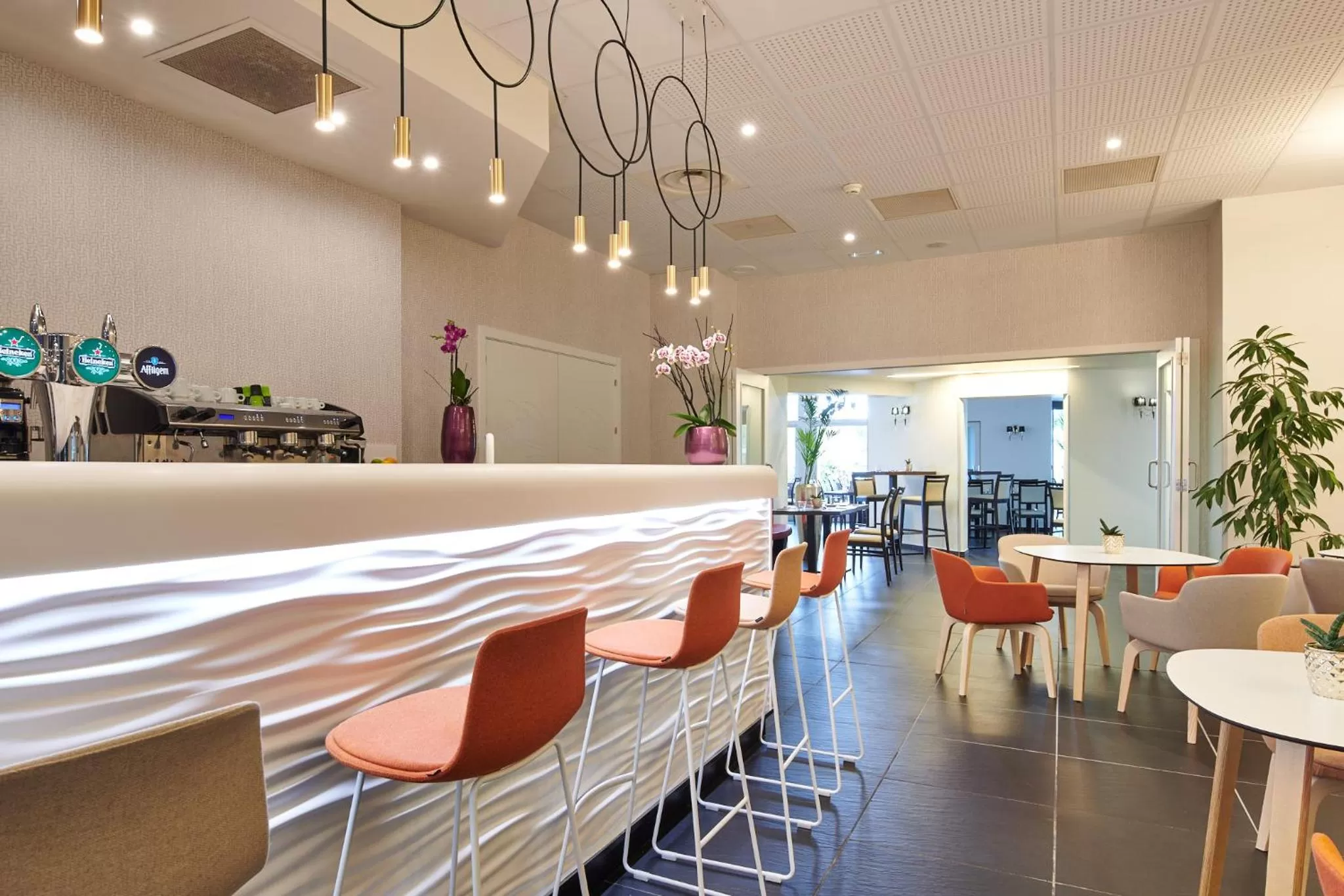 Lounge or bar in Hôtel Le Bayonne