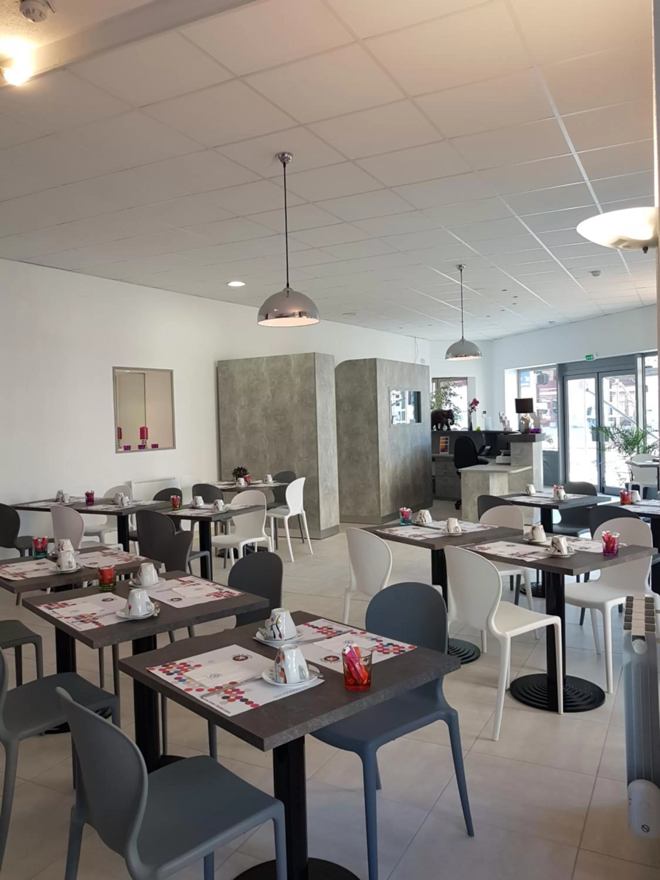 Restaurant/places to eat in BRIT HOTEL CONFORT NEVERS Centre Gare