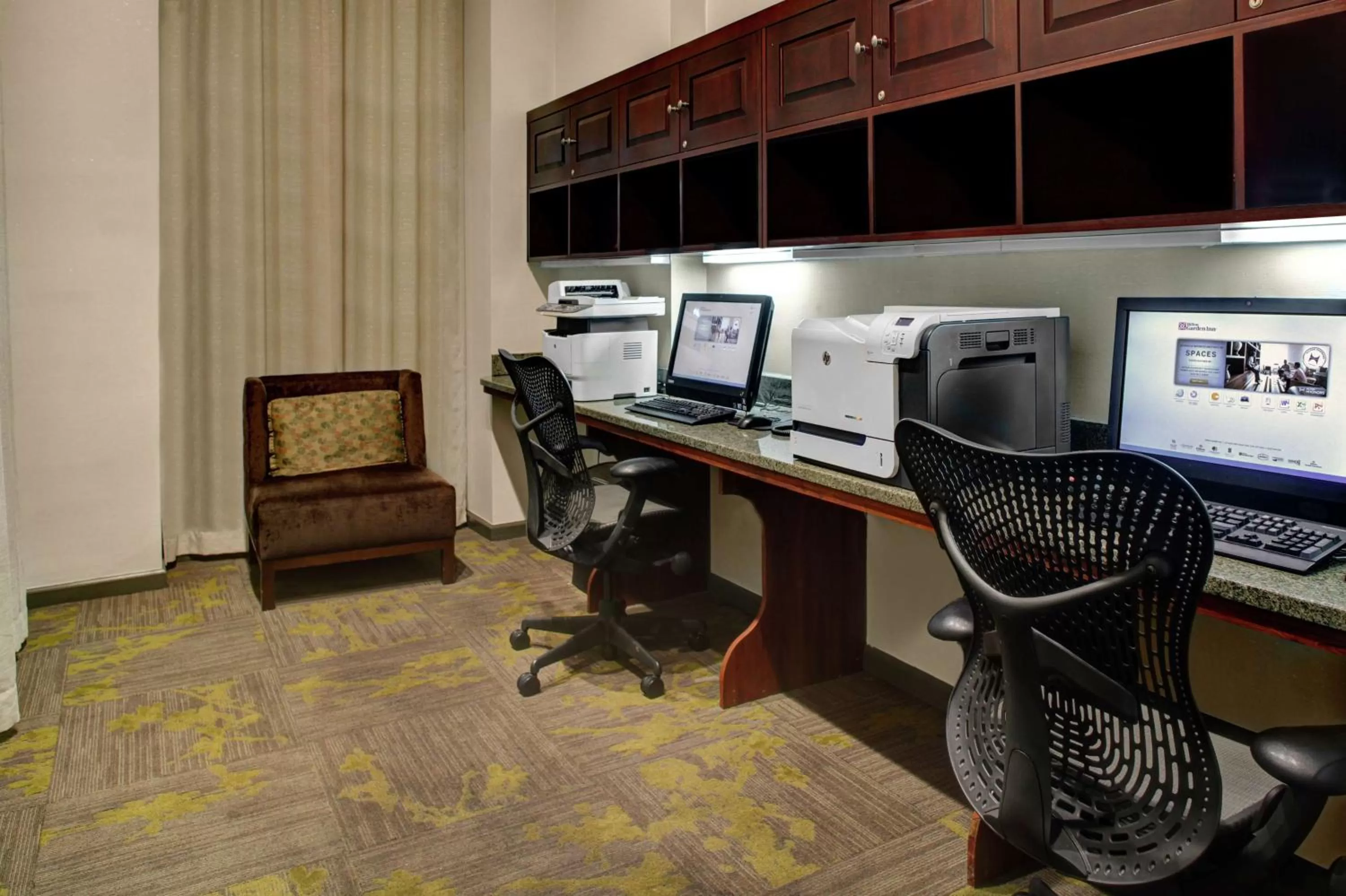Business facilities in Hilton Garden Inn New York/Manhattan-Chelsea