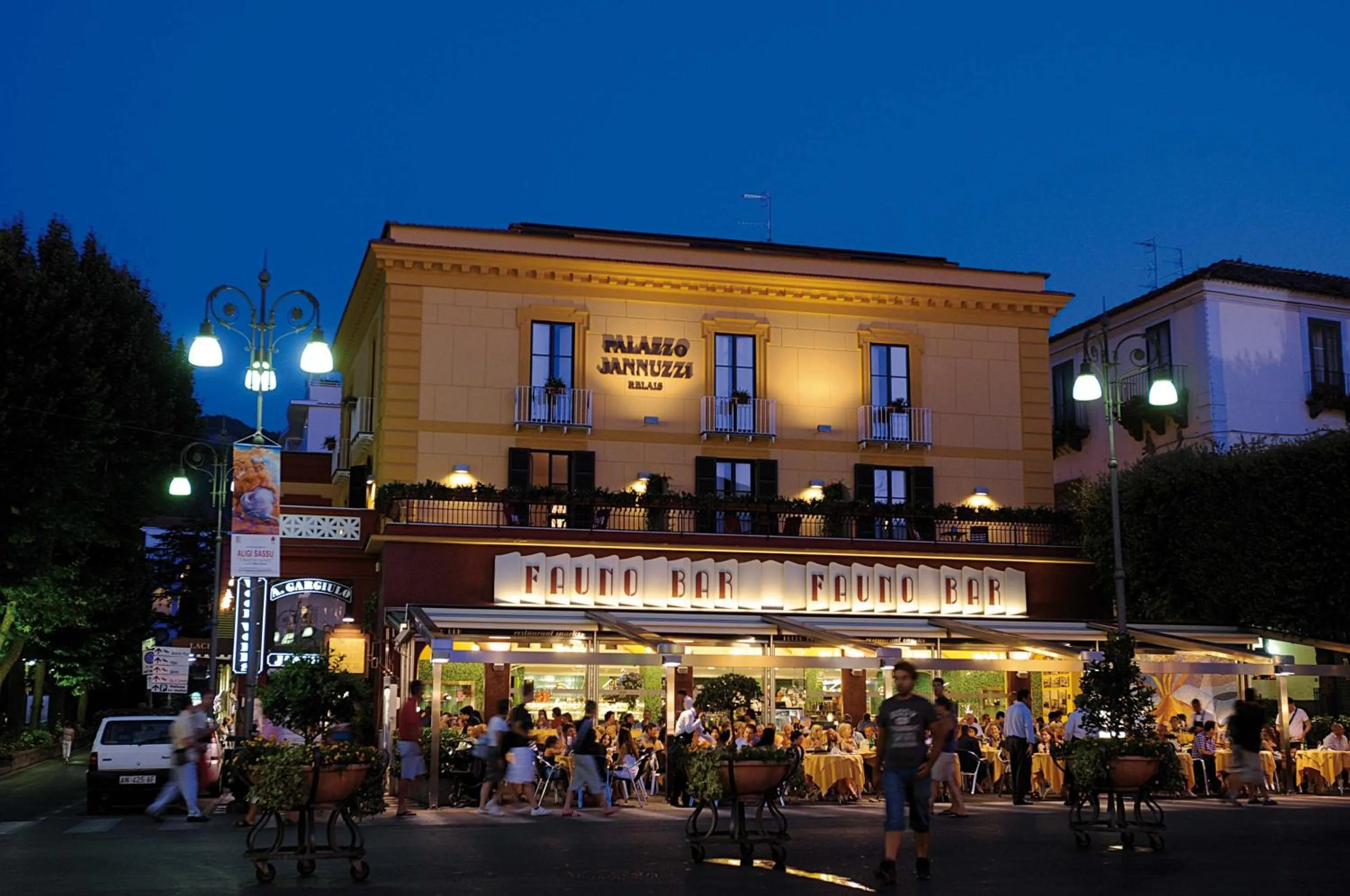 Facade/entrance in Palazzo Jannuzzi Relais