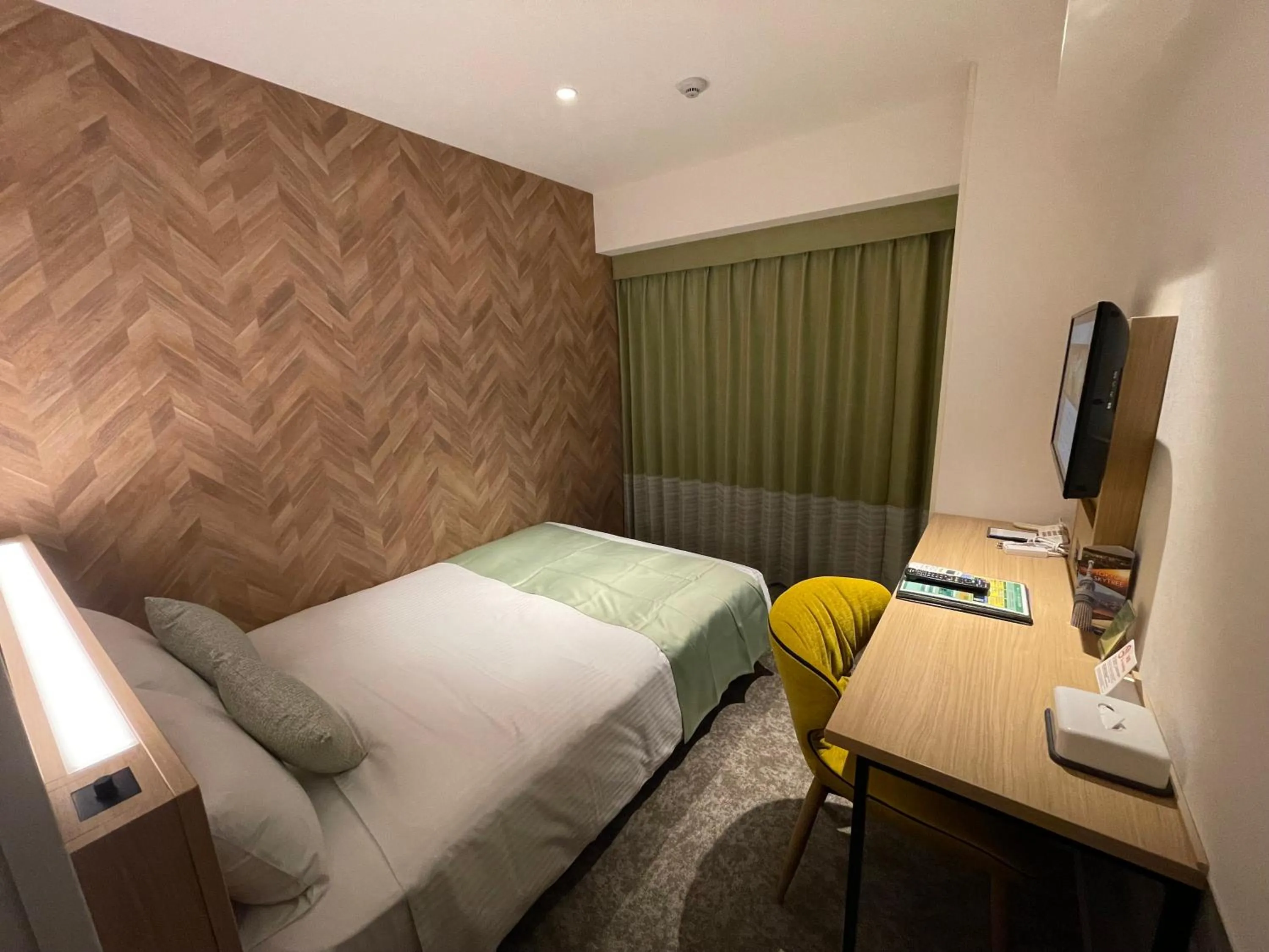 Renewal Double Room - Non-Smoking  in Hotel Villa Fontaine Tokyo-Otemachi