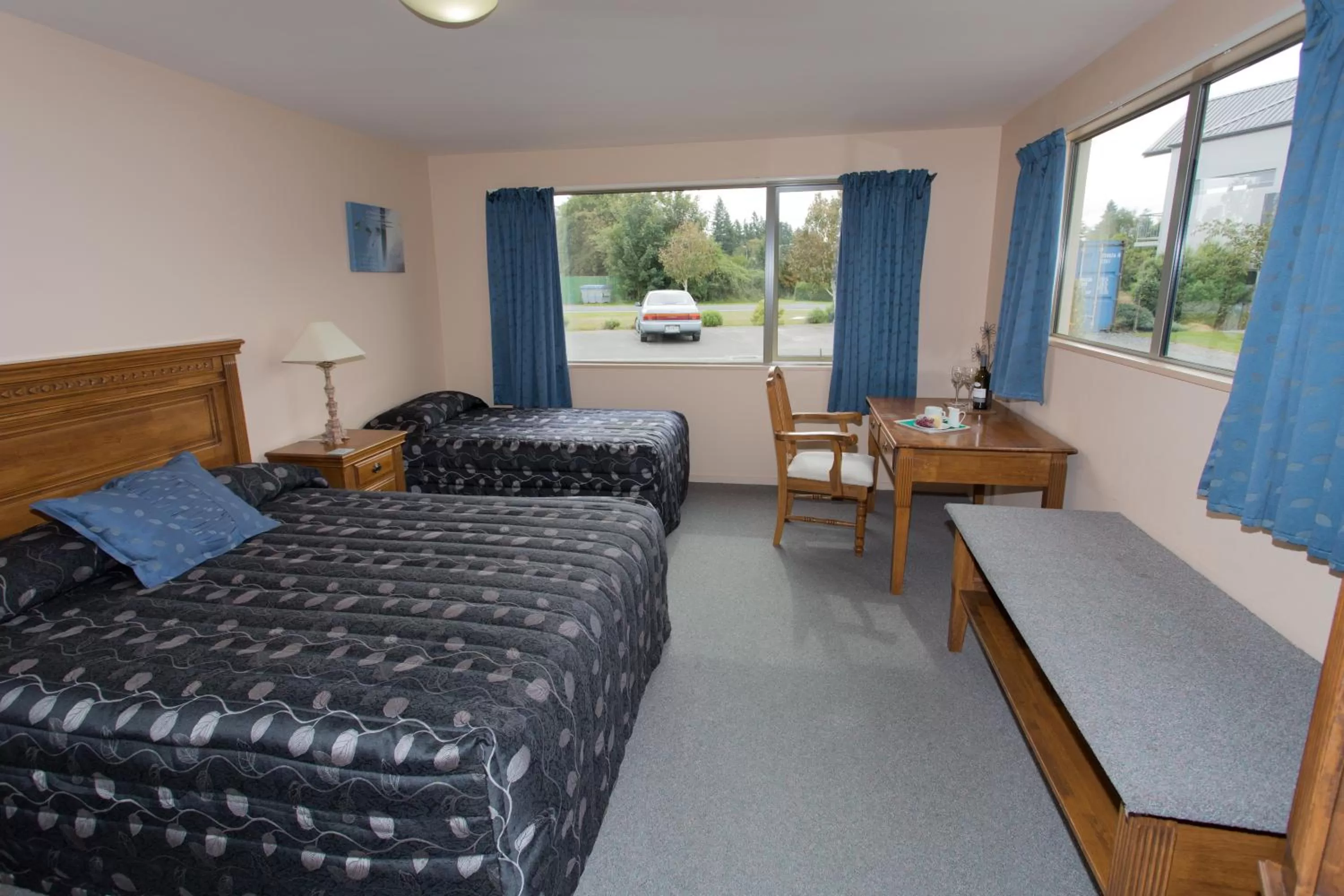 Photo of the whole room in The Lodge