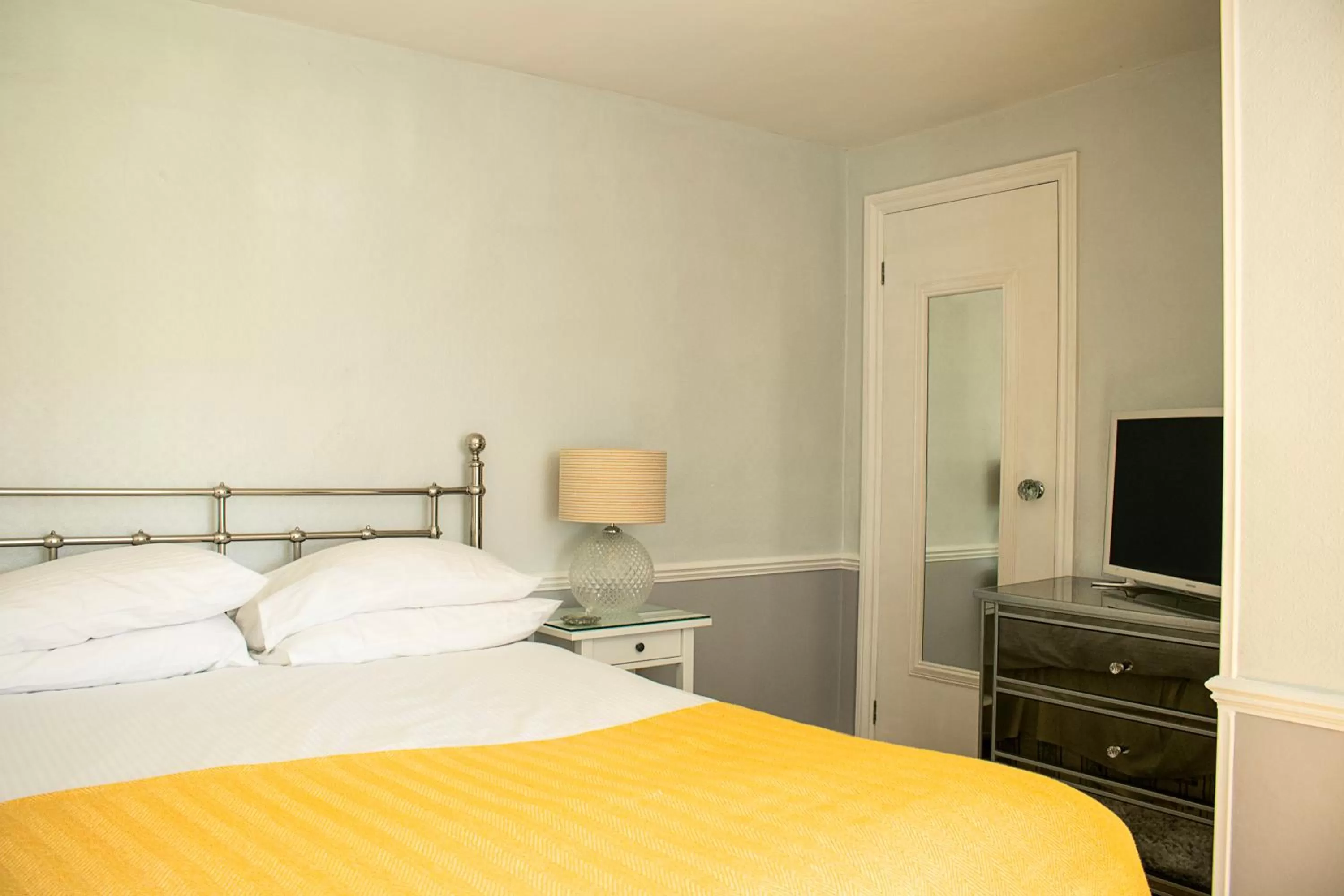 Bedroom, Bed in Littlewell Farm