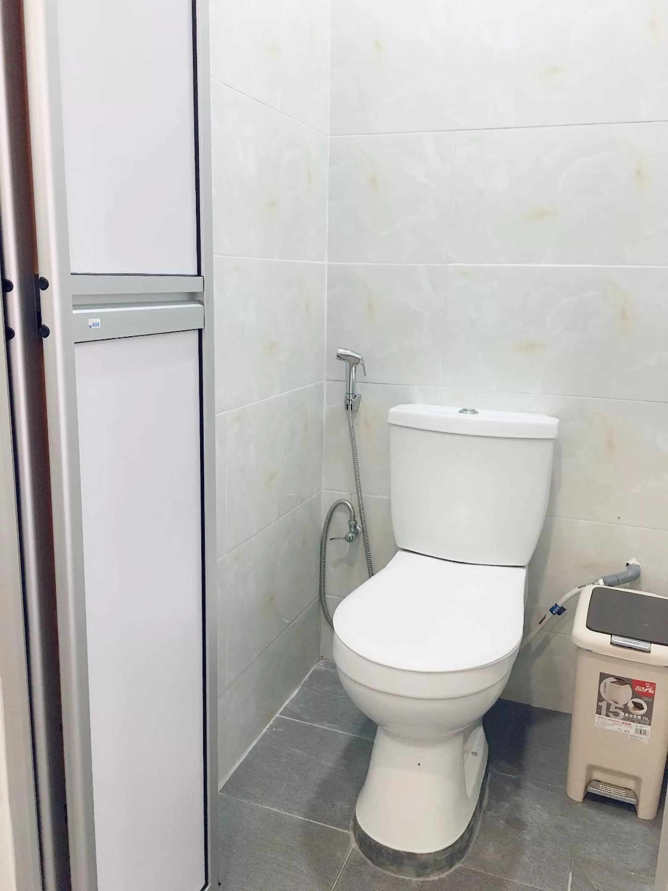 Toilet in Carlsun Hotel