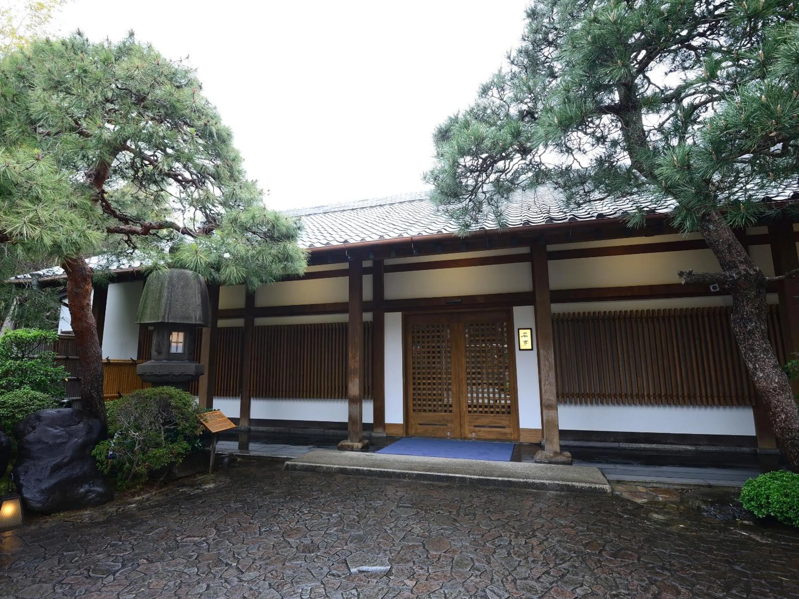 Facade/entrance, Property Building in Atami Sekitei