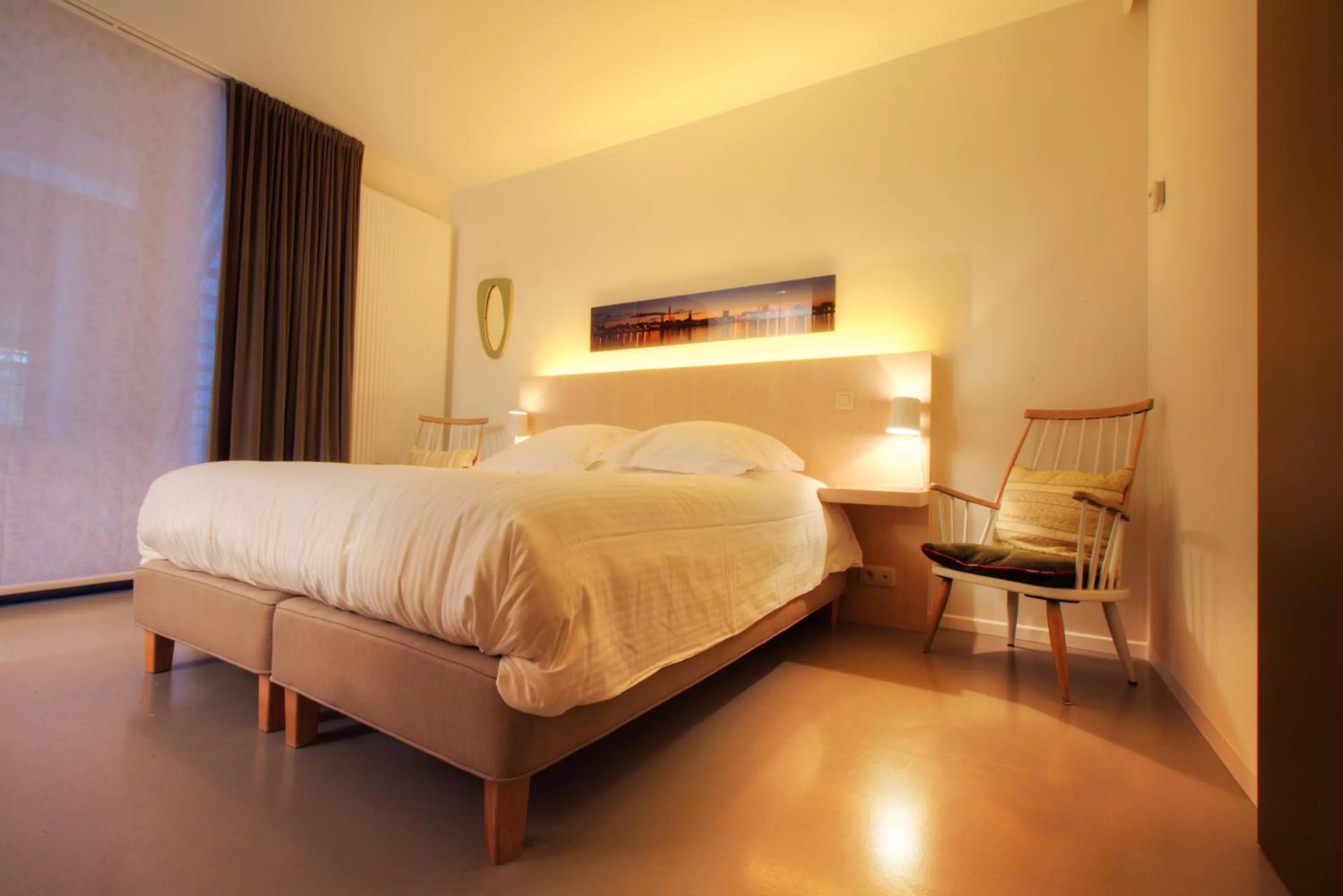 Photo of the whole room, Bed in Antwerp For Two B&B