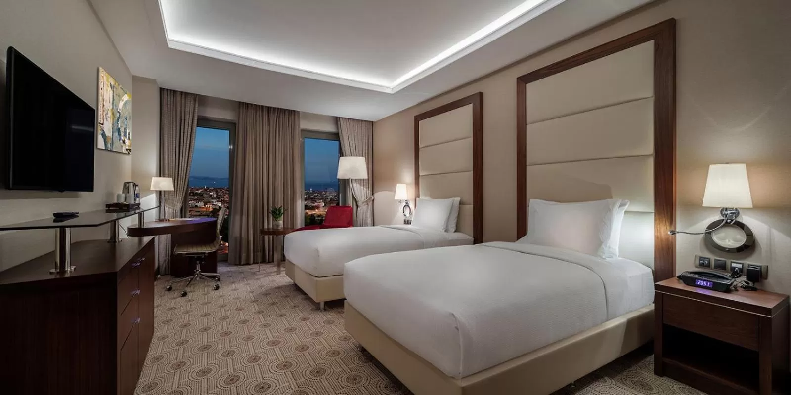 Bedroom, Bed in Doubletree By Hilton Istanbul Topkapi