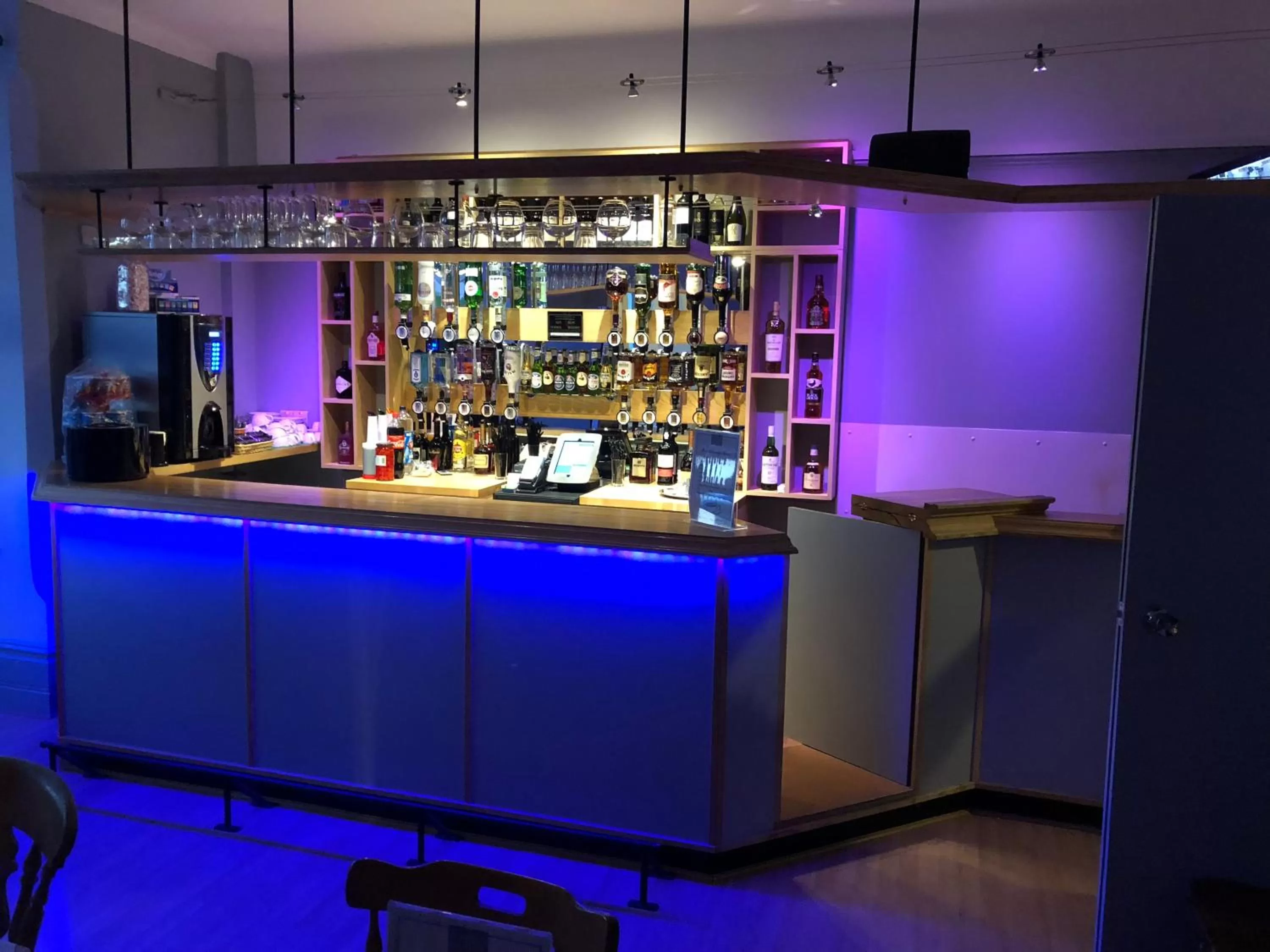 Lounge or bar in The Clee Hotel - Cleethorpes, Grimsby, Lincolnshire