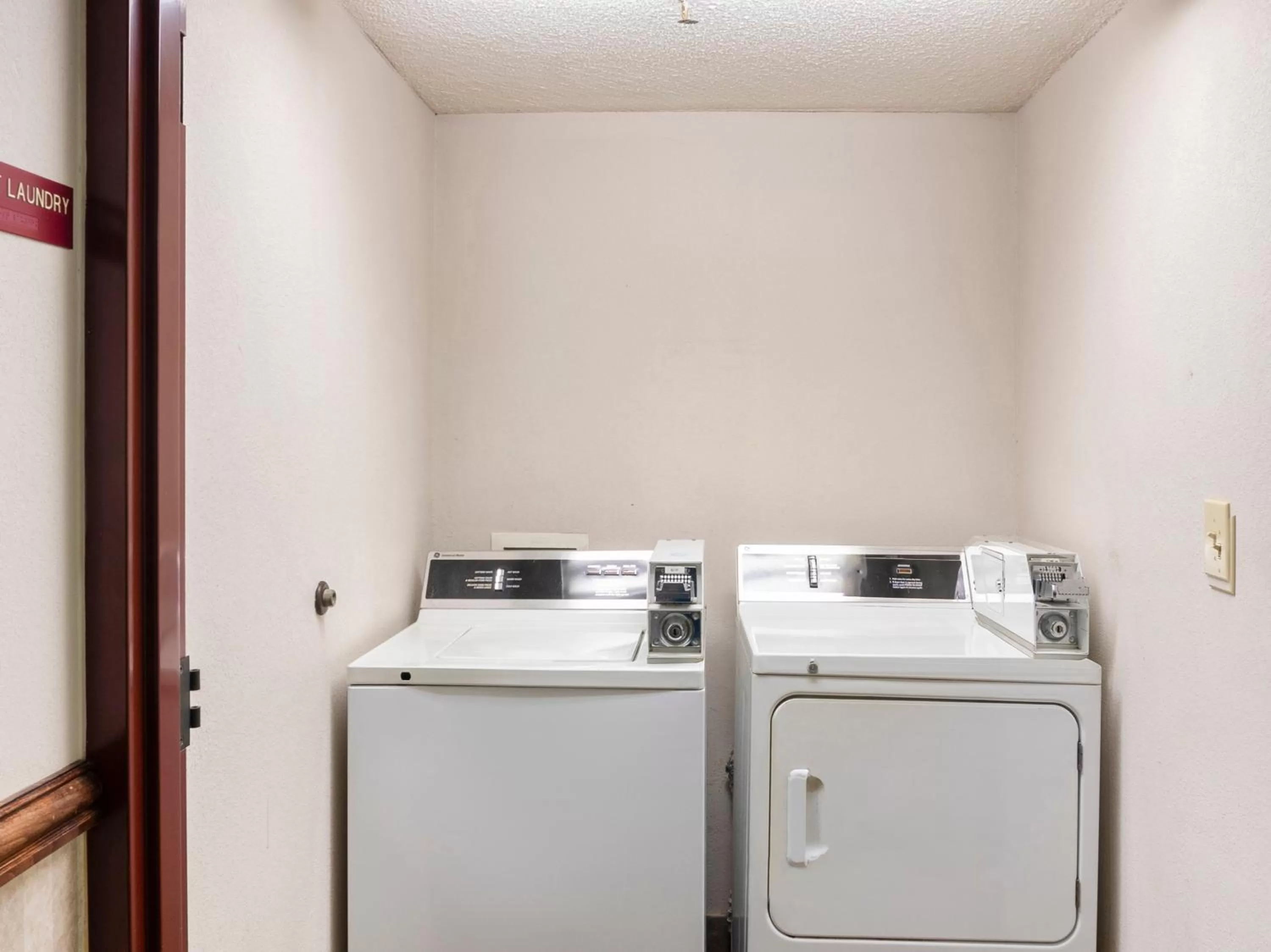 Area and facilities in Days Inn by Wyndham Adairsville