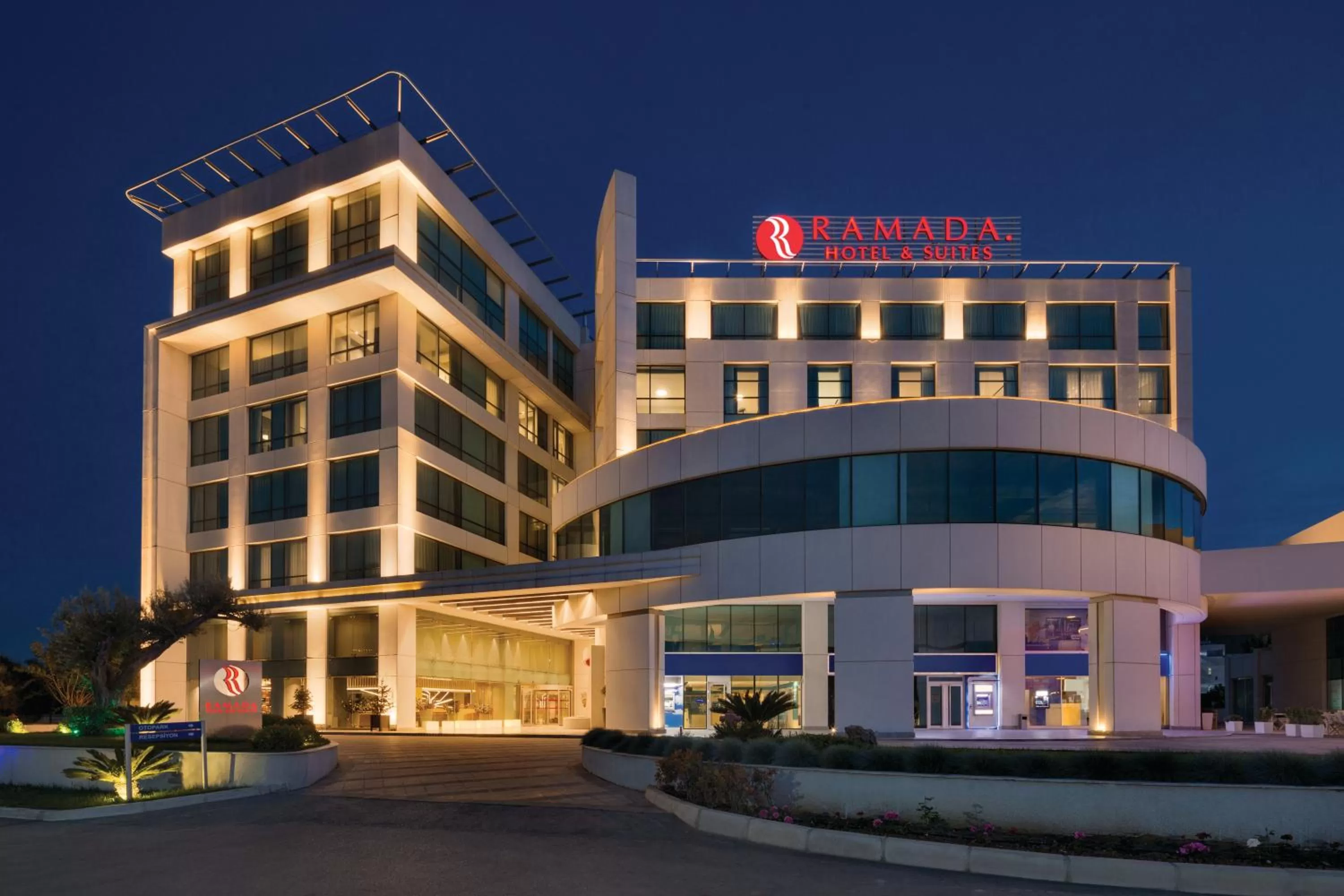 Facade/entrance in Ramada Hotel & Suites by Wyndham Izmir Kemalpasa