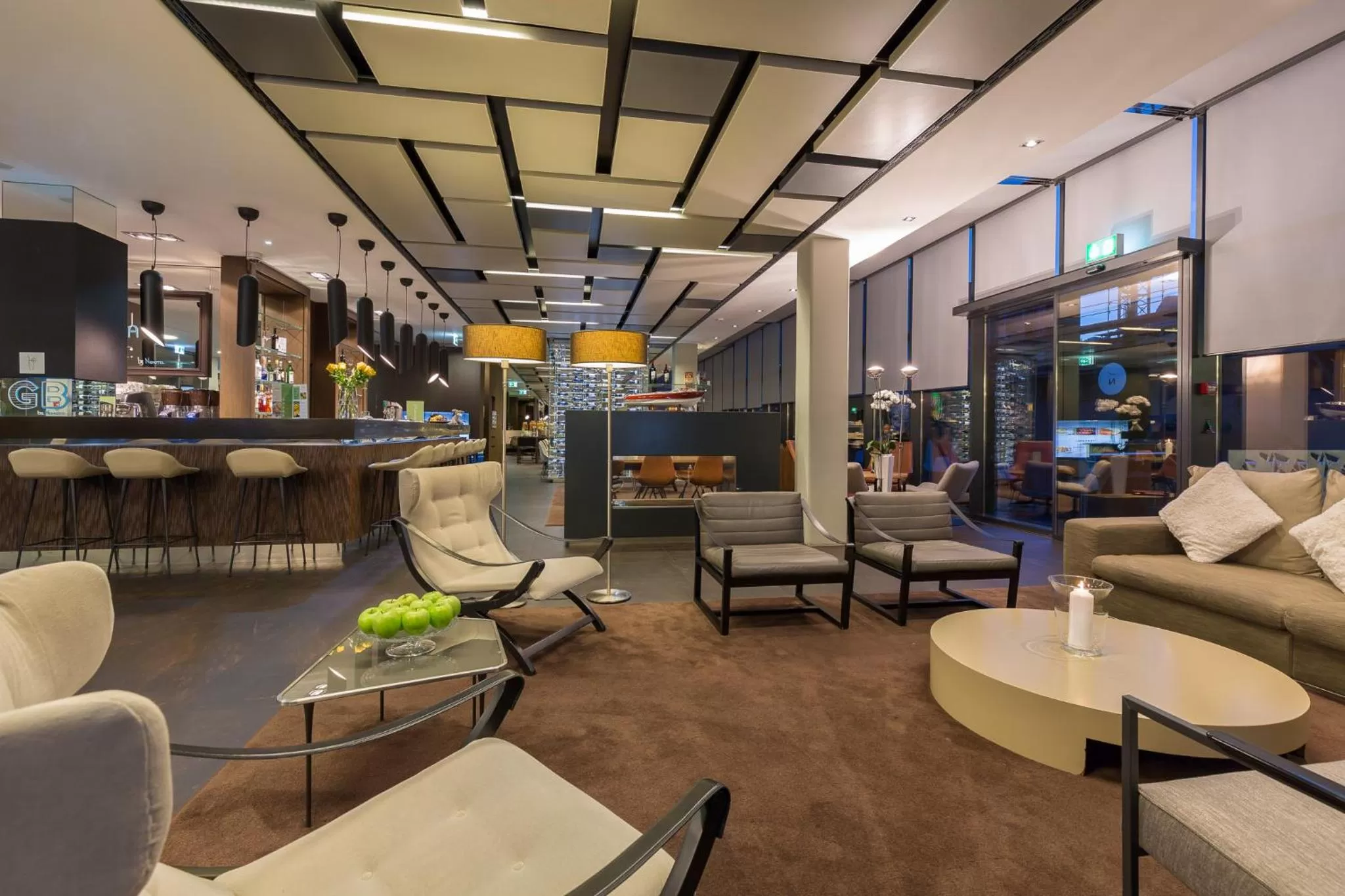 Lobby or reception in Novotel Lugano Paradiso