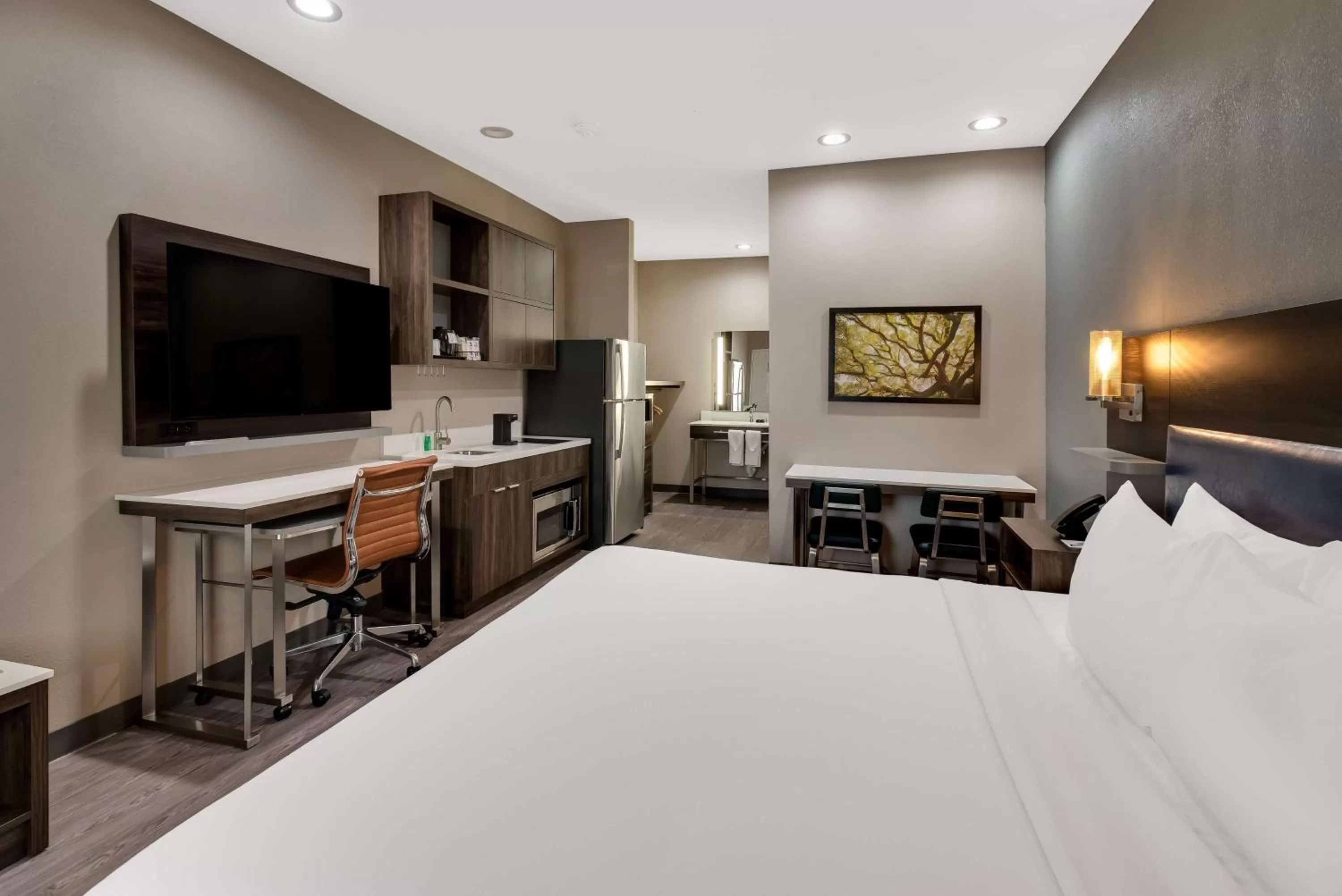 Bedroom, Bed in Best Western La Place Inn