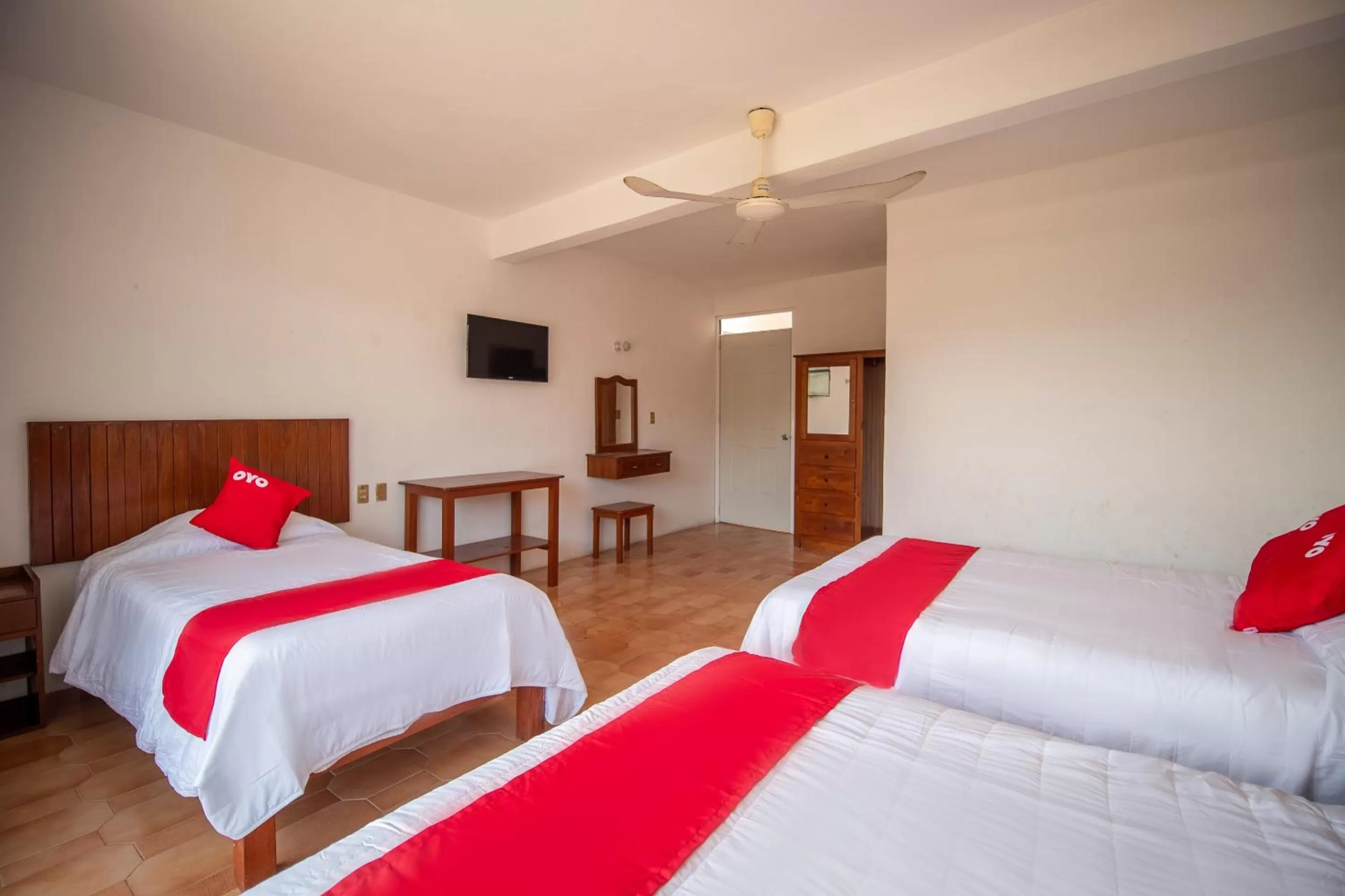 Bedroom in OYO Hotel Arena Surf, Puerto Escondido