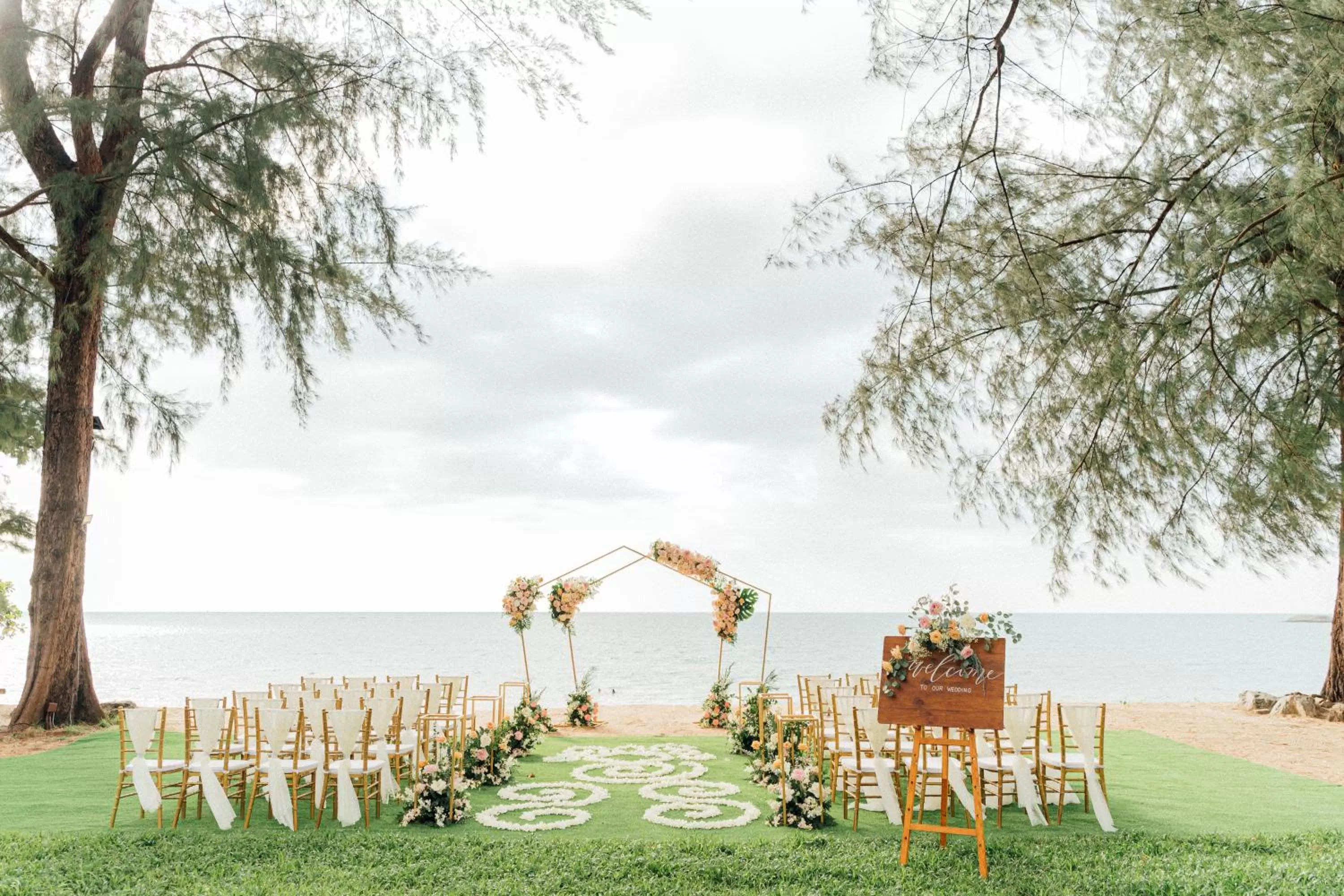 Beach in Khaolak Emerald Beach Resort and Spa