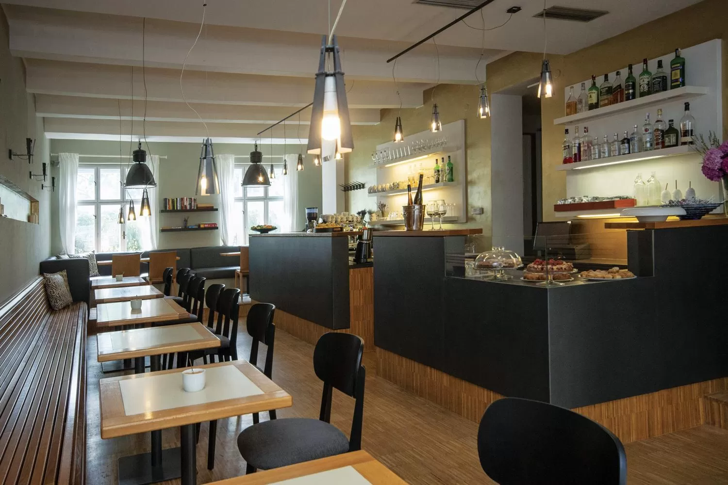 Restaurant/places to eat in Bed&Breakfast & Apartment Klafé