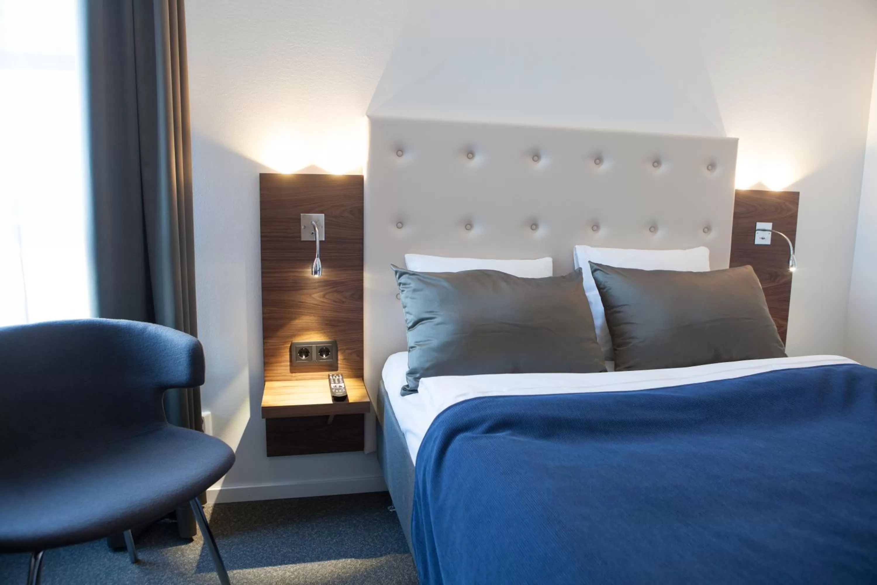 Bed in Best Western Hotel River C