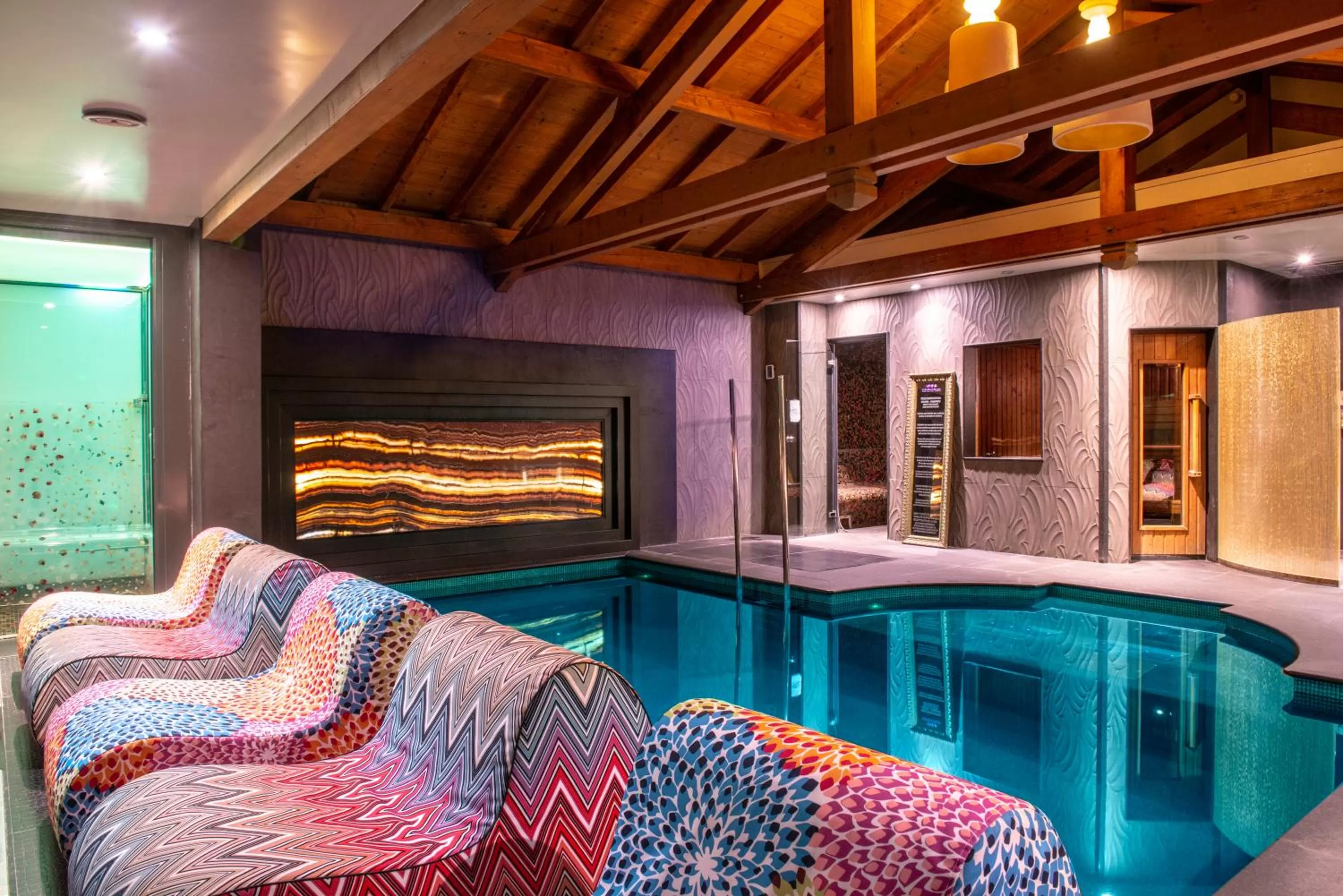 Spa and wellness centre/facilities in Les Trésoms Lake and Spa Resort