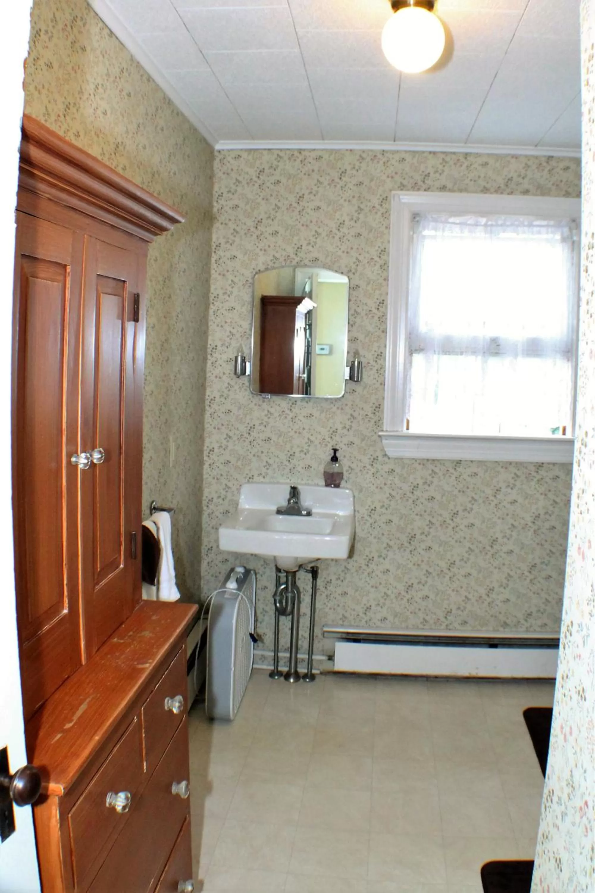 Bathroom in The White Birch Inn