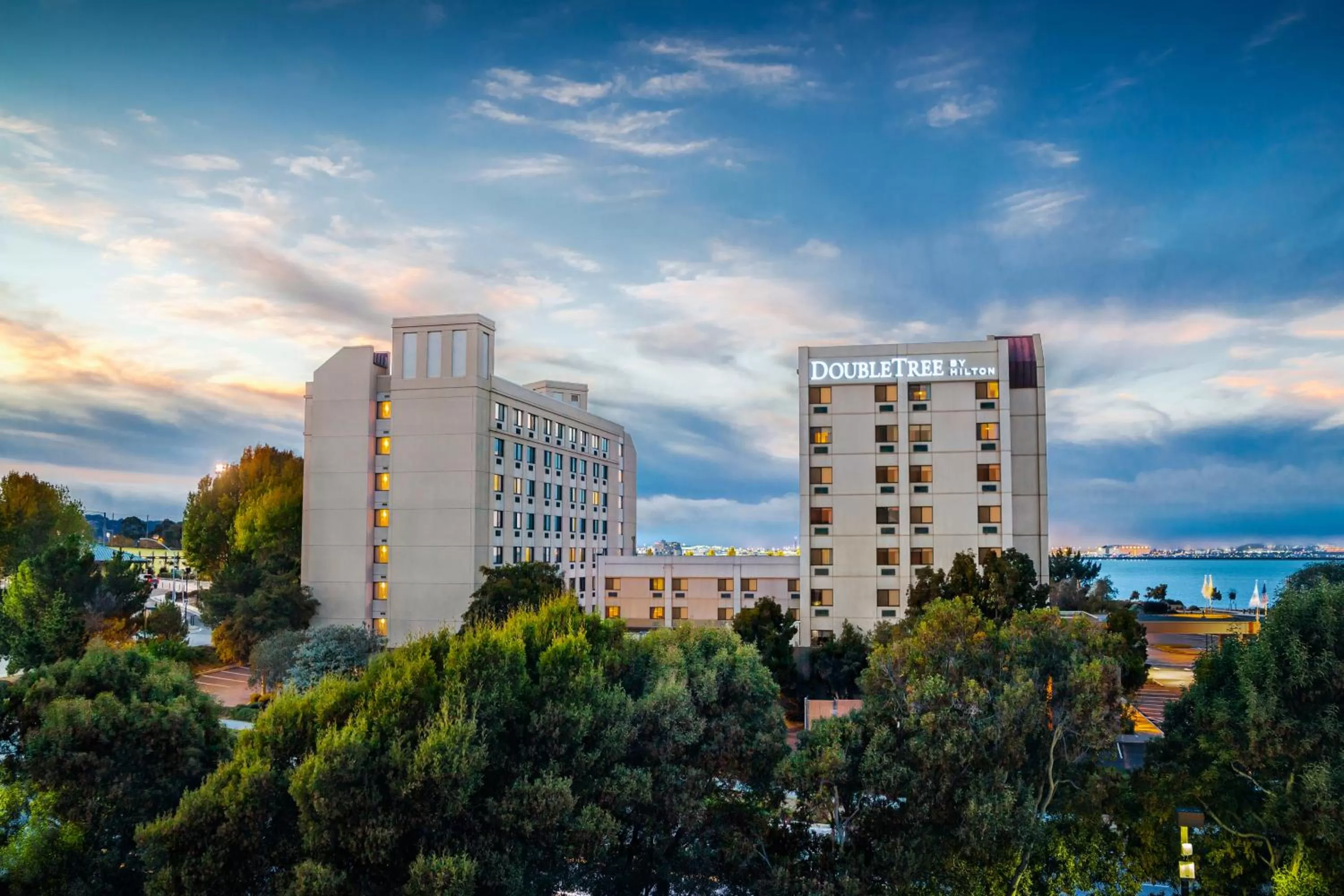 DoubleTree by Hilton San Francisco Airport