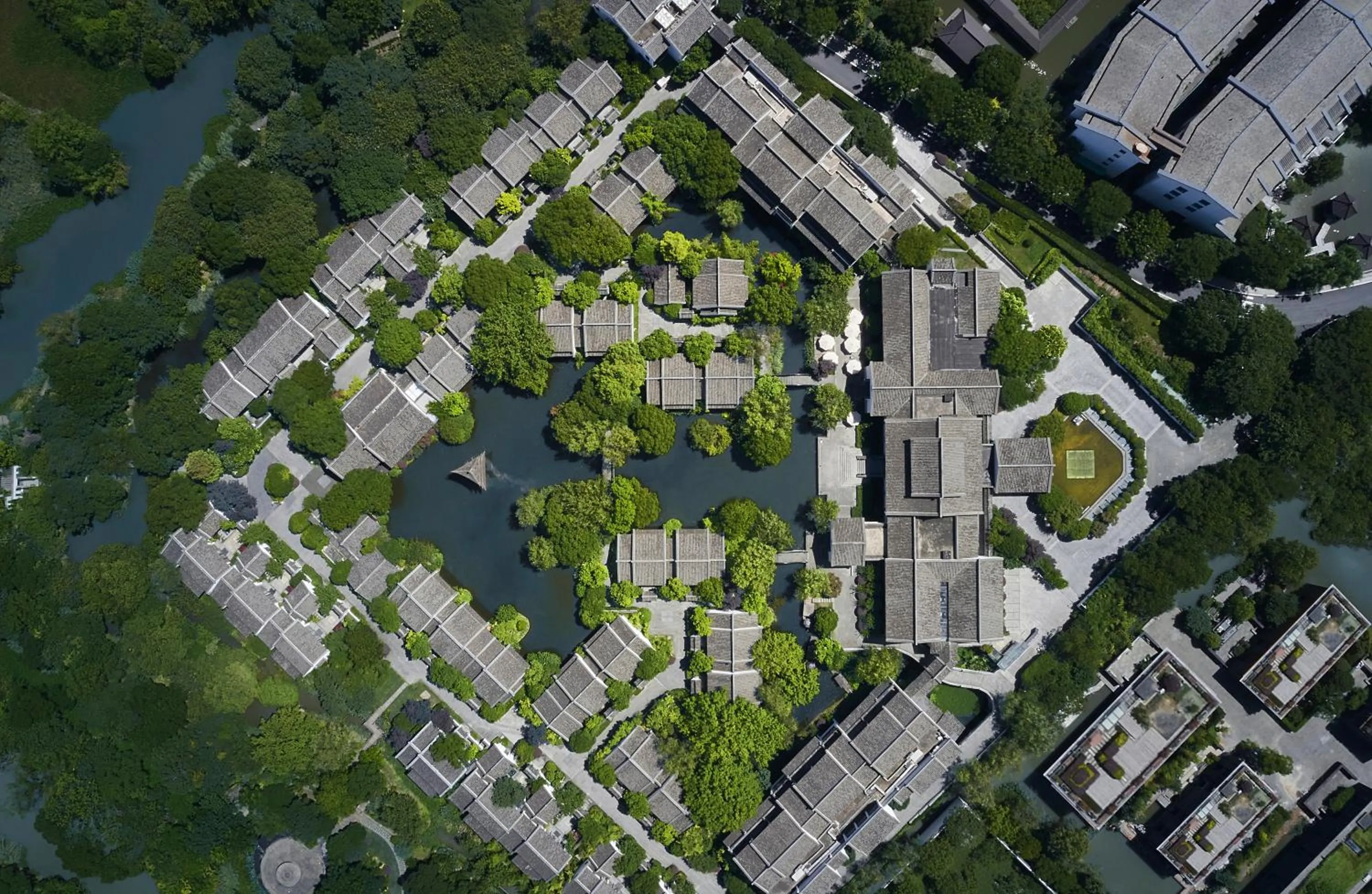 Property building in Banyan Tree Hangzhou