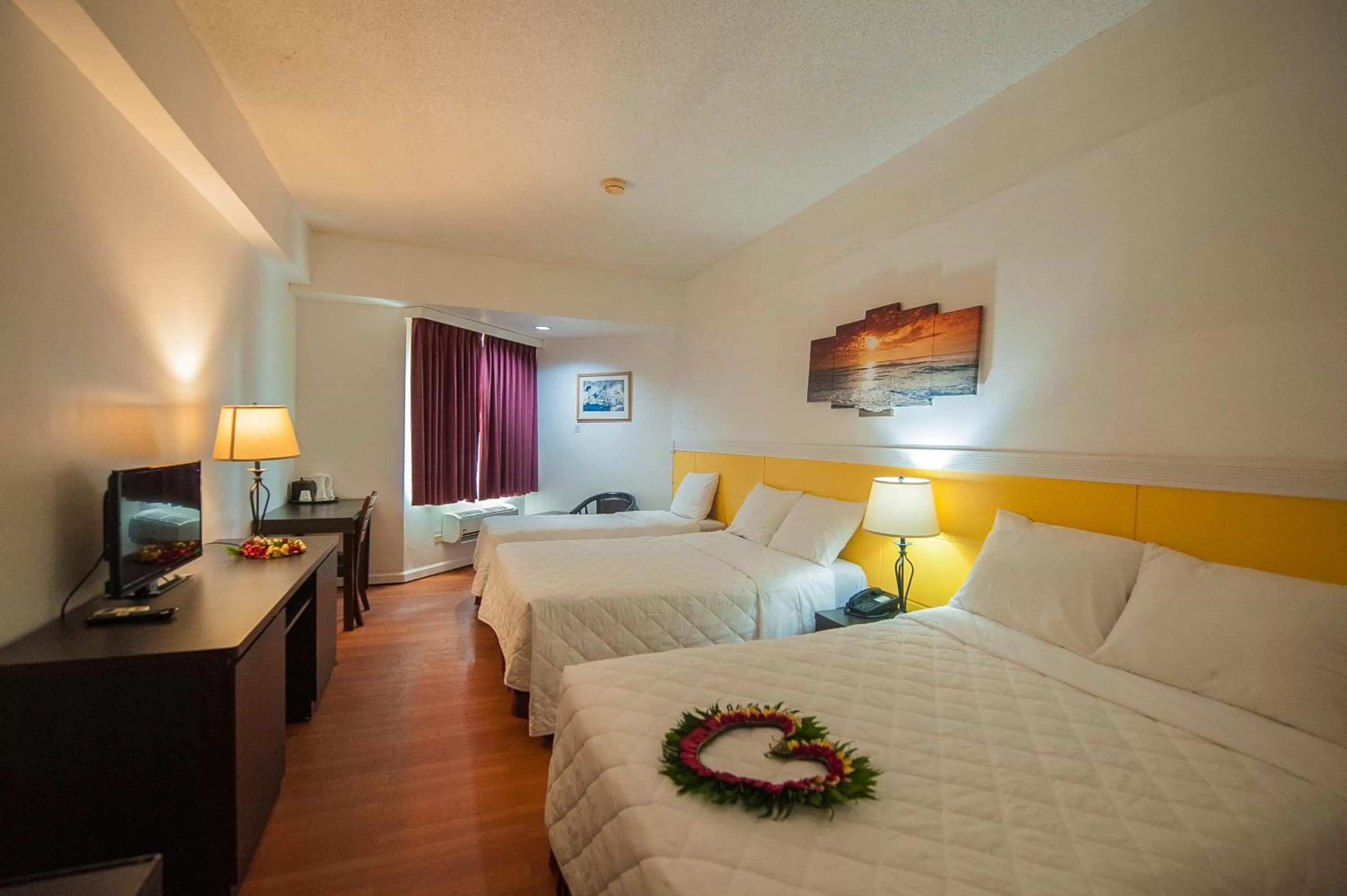 Photo of the whole room, Bed in Grand Plaza Hotel