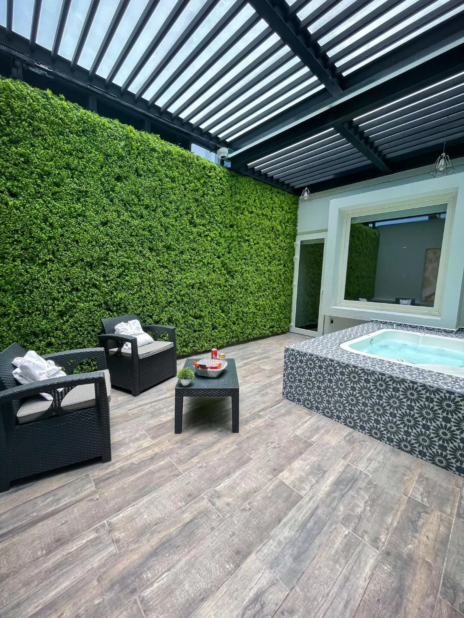 Hot Tub in Fato Hotel