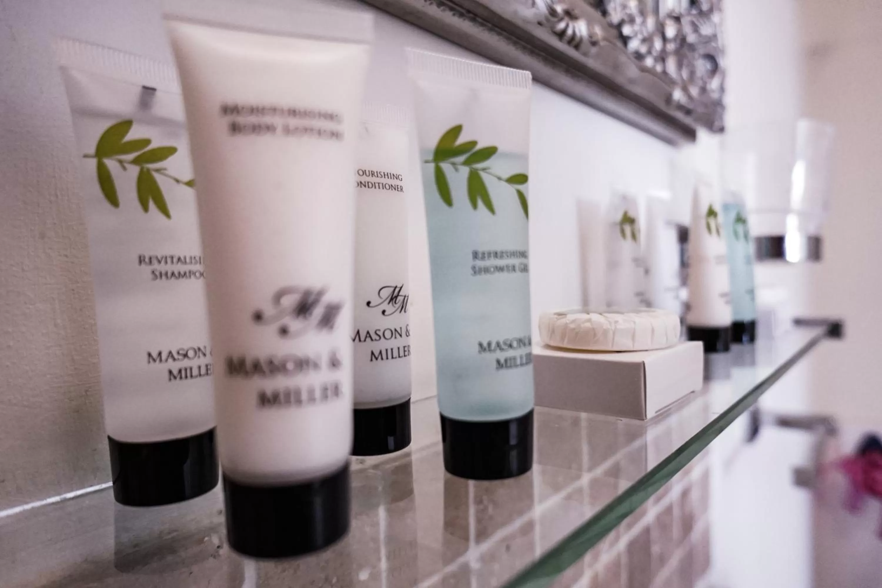 Bathroom in Starboard Stays