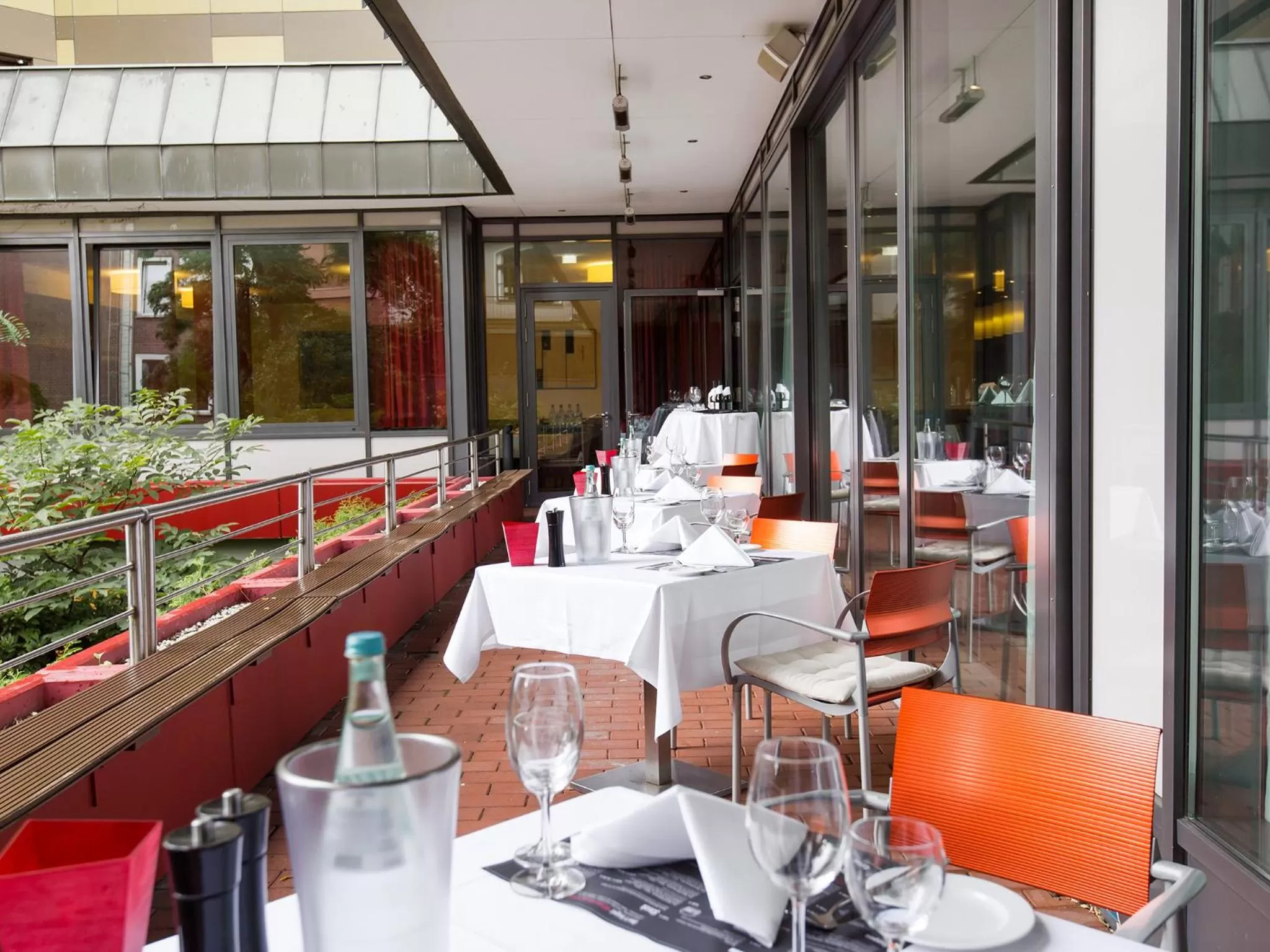 Food and drinks in DORMERO Hotel Hannover