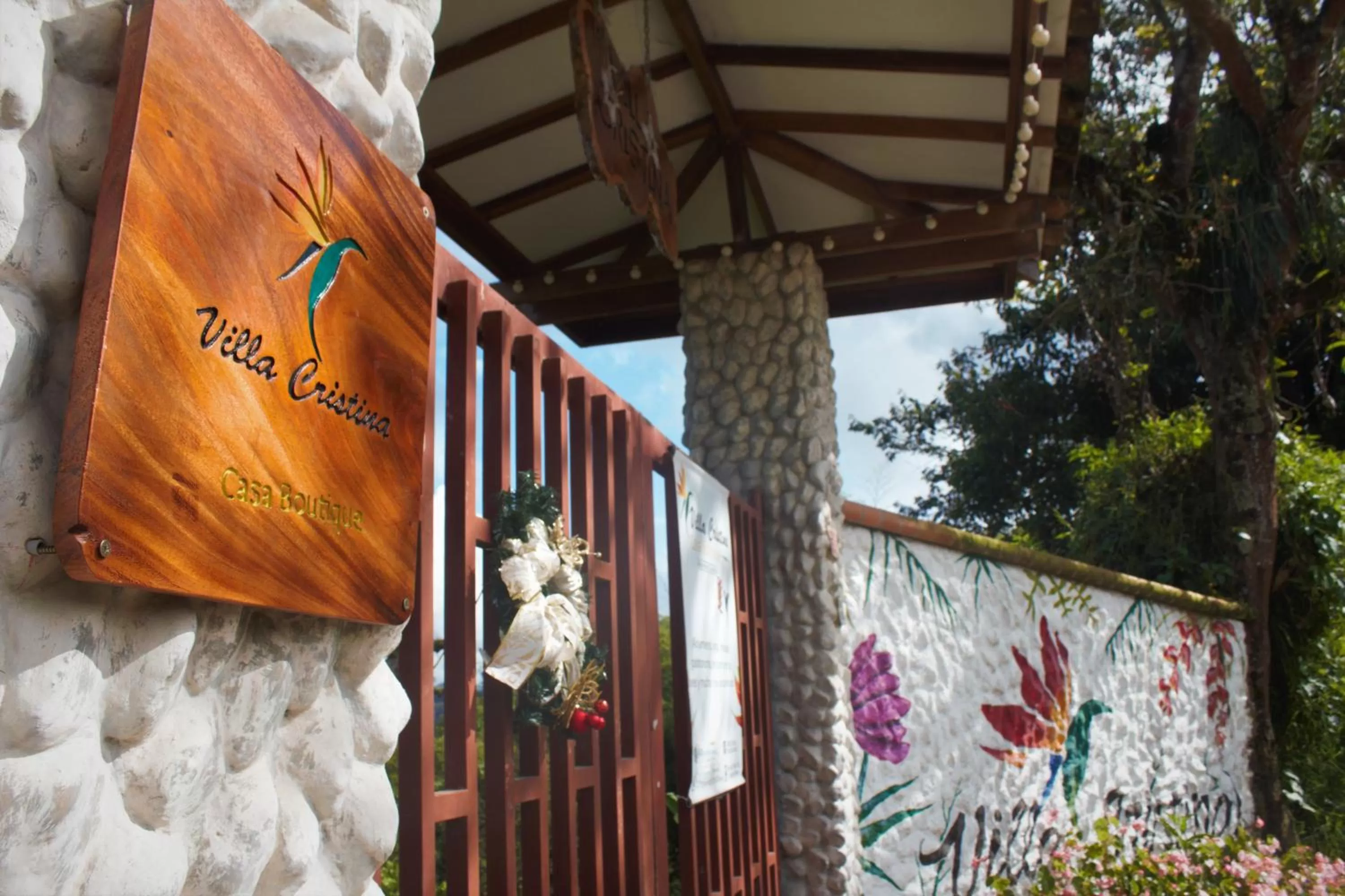 Facade/entrance in Villa Cristina - Casa Boutique