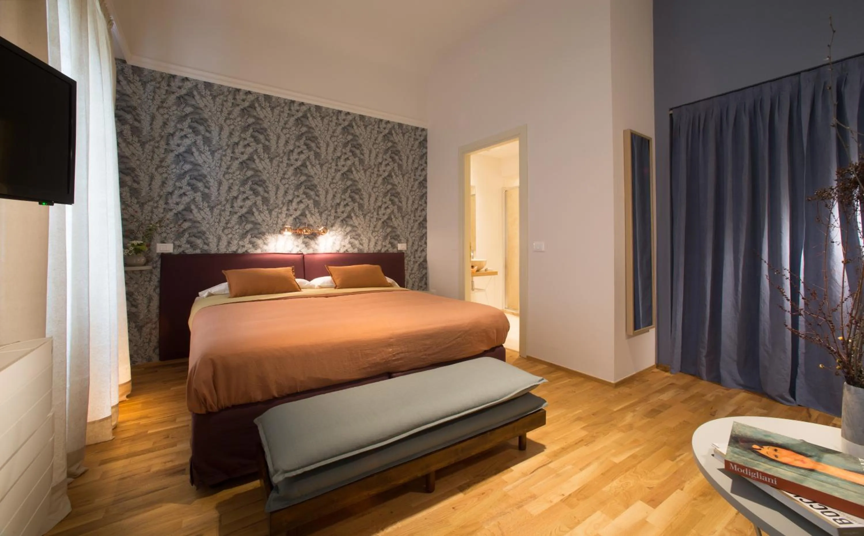 Shower, Bed in B&B Santa Maria del Fiore