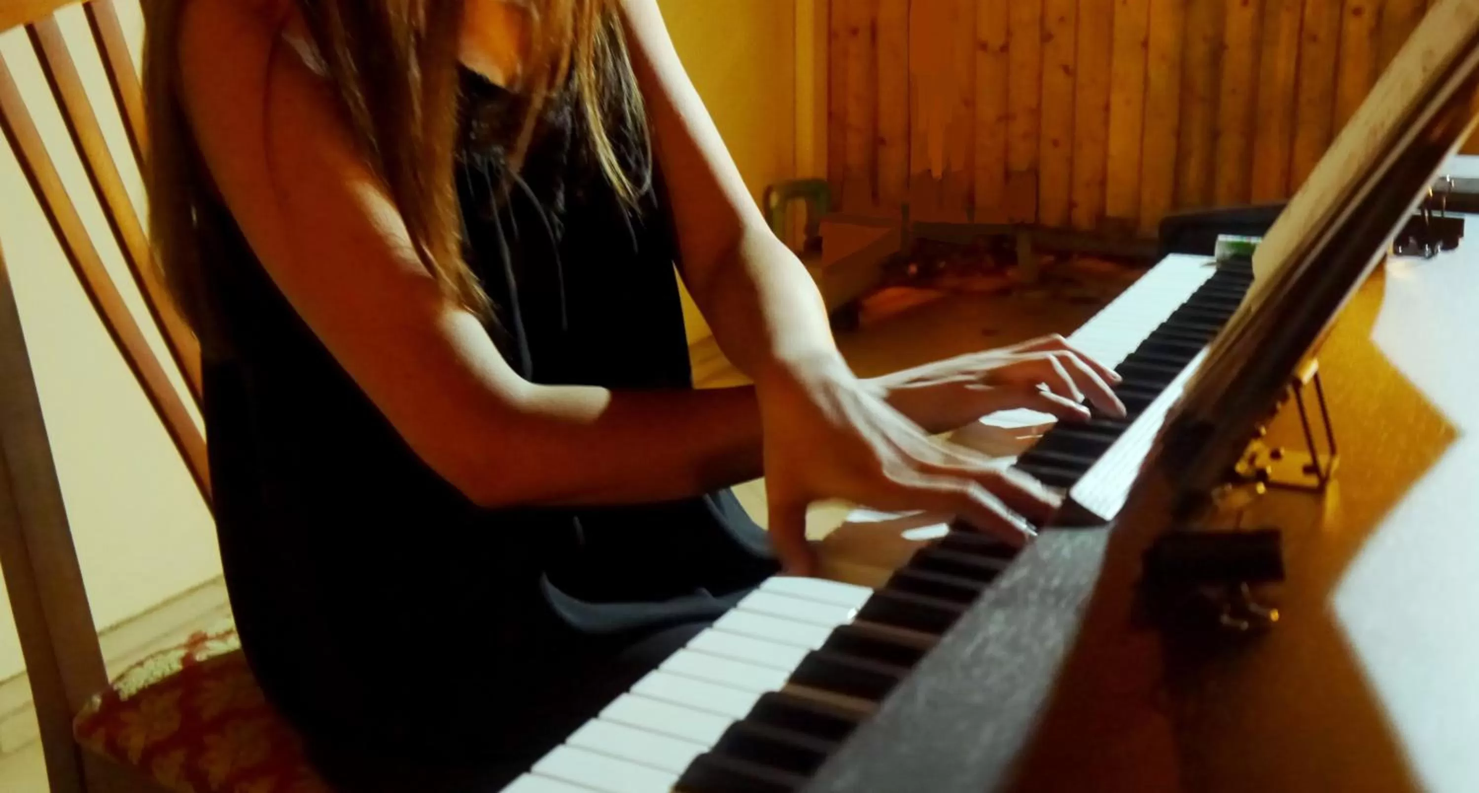 Evening entertainment in Kruja Hotel