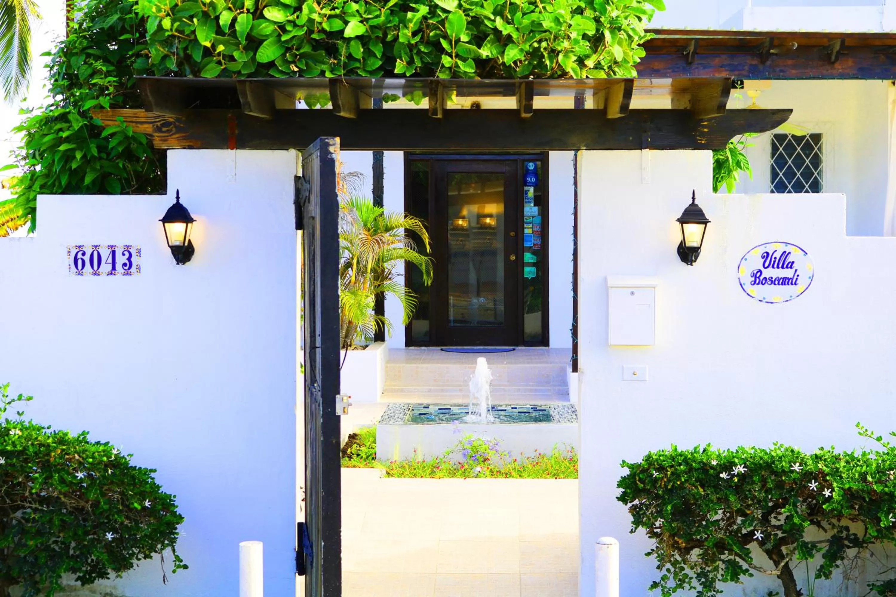 Facade/entrance in Villa Boscardi