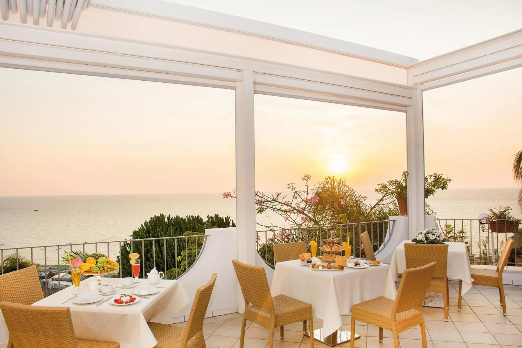 Restaurant/places to eat in Hotel Capizzo