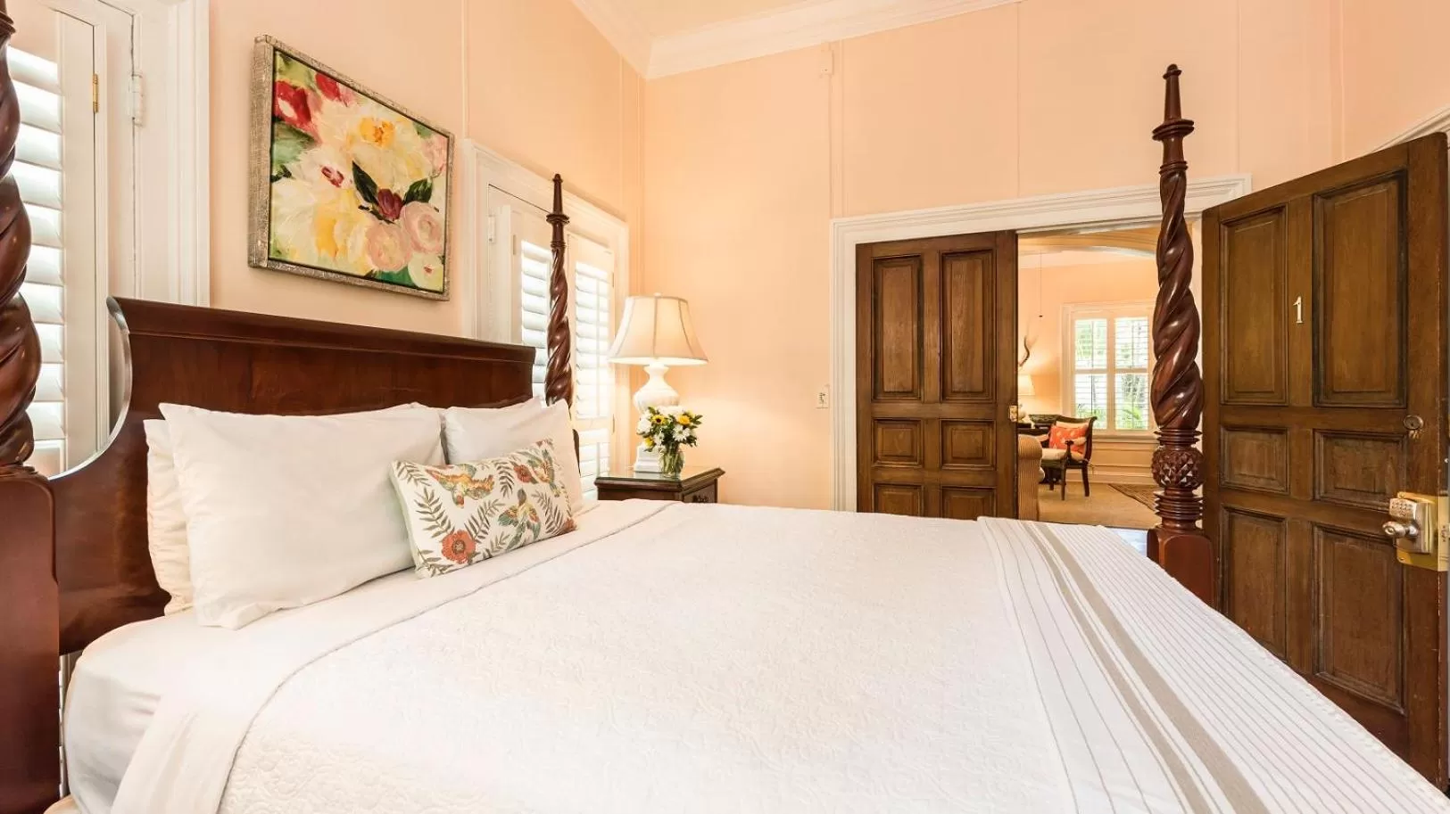 Bed in Old Town Manor