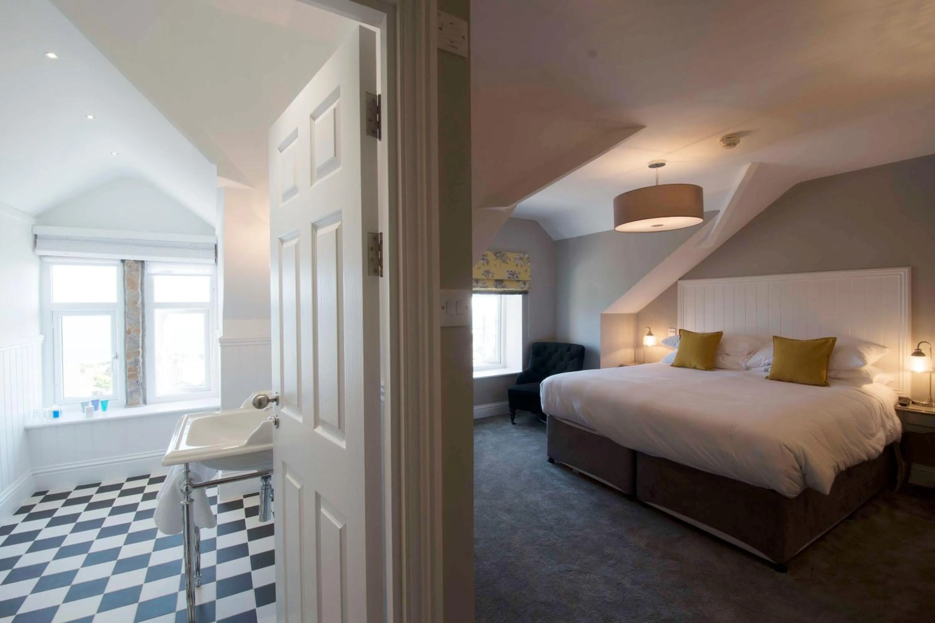 Bed in The Gannet Inn