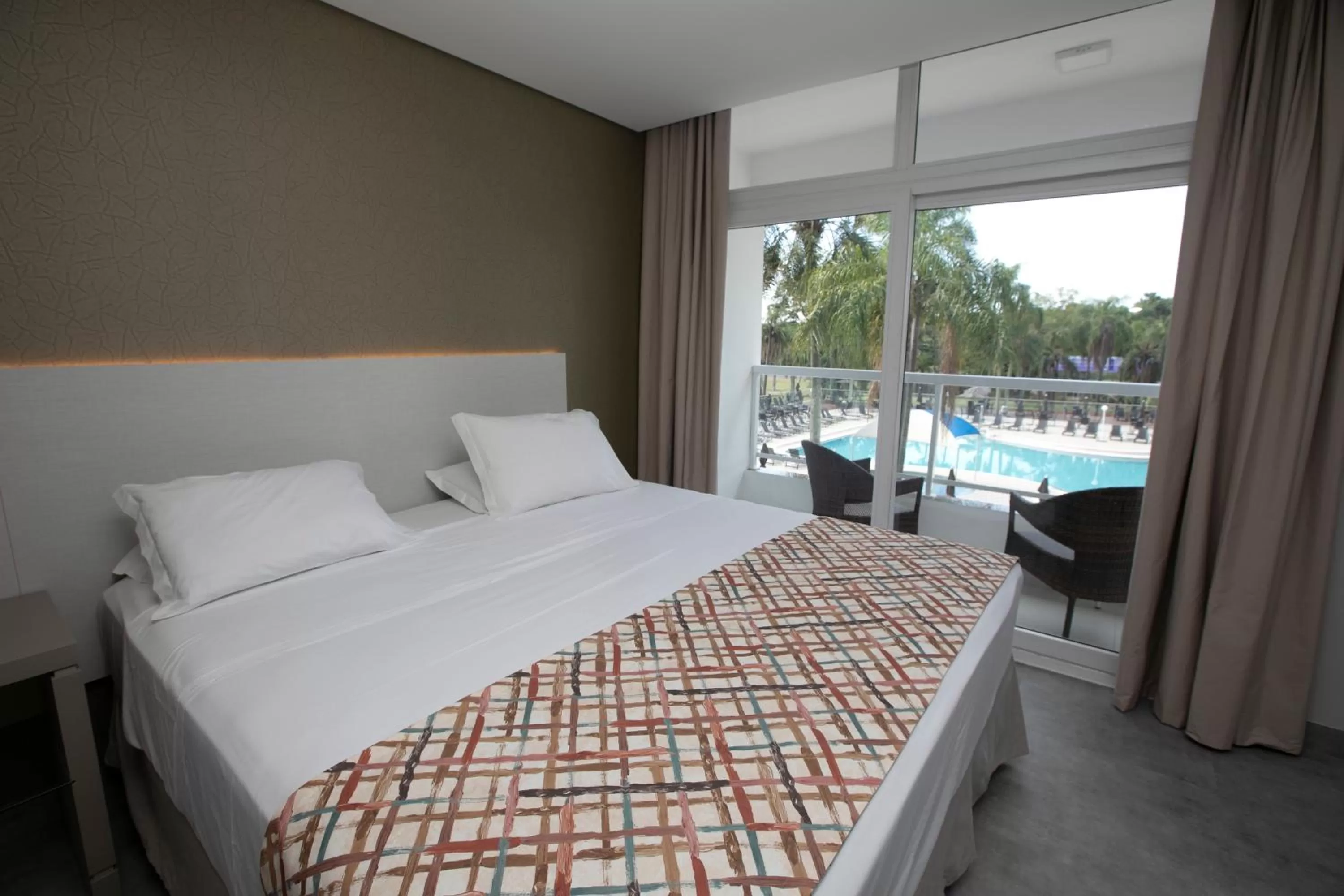 View (from property/room), Bed in Grand Carimã Resort & Convention Center