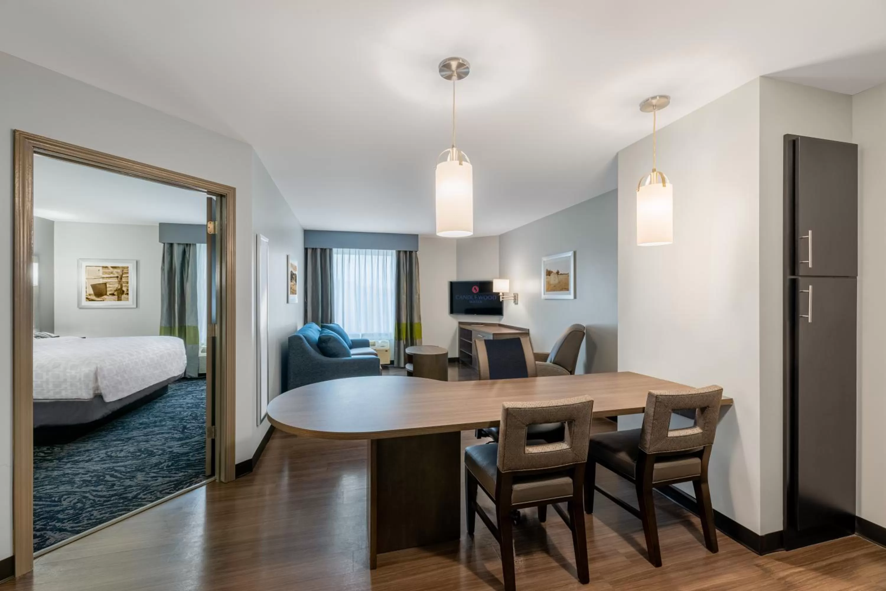 Living room, Bed in Candlewood Suites Cookeville by IHG