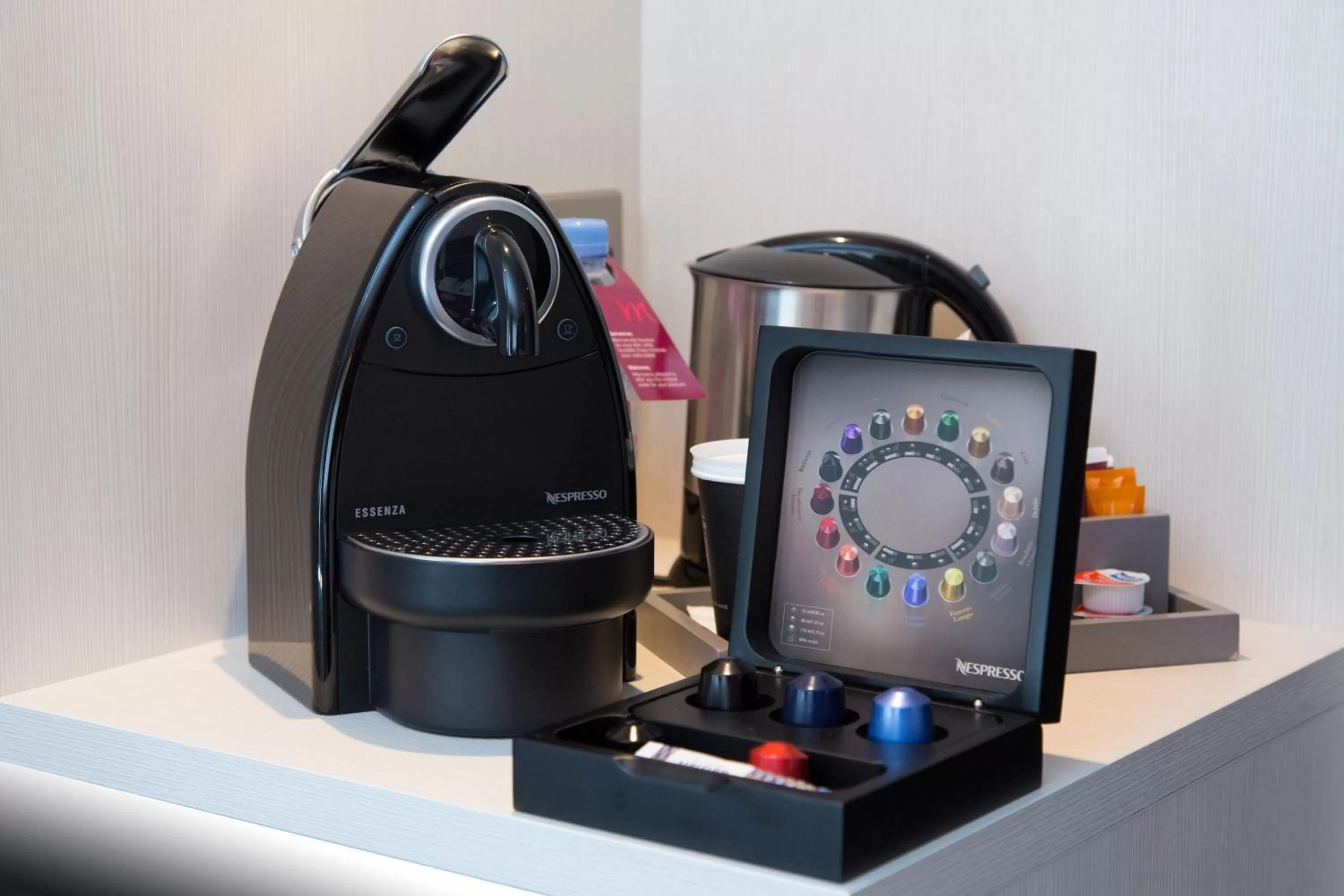 Coffee/tea facilities in Mercure Strasbourg Aéroport