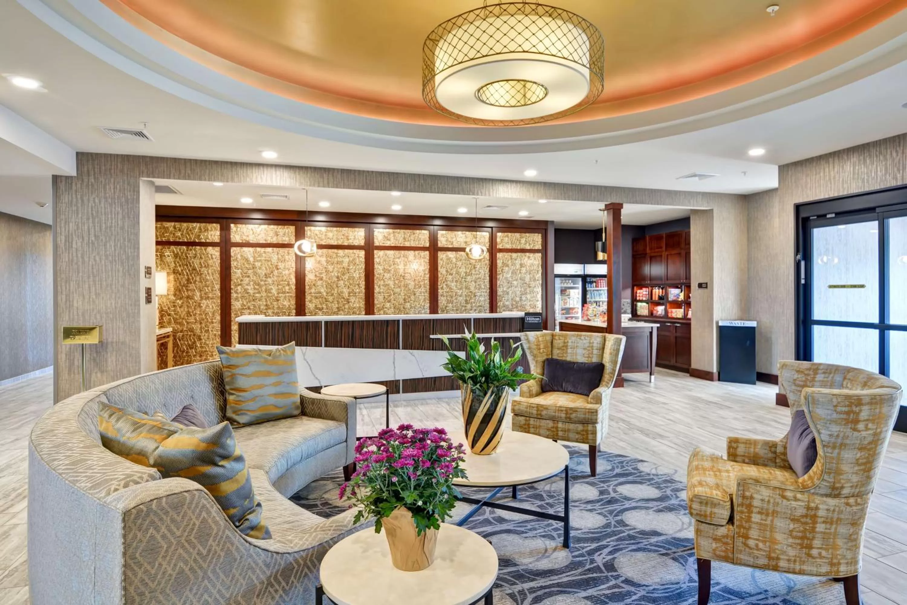 Lobby or reception in Homewood Suites By Hilton New Hartford Utica