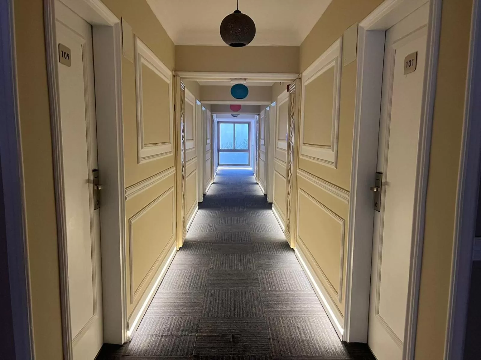 Decorative detail in Suhan Seaport Hotel