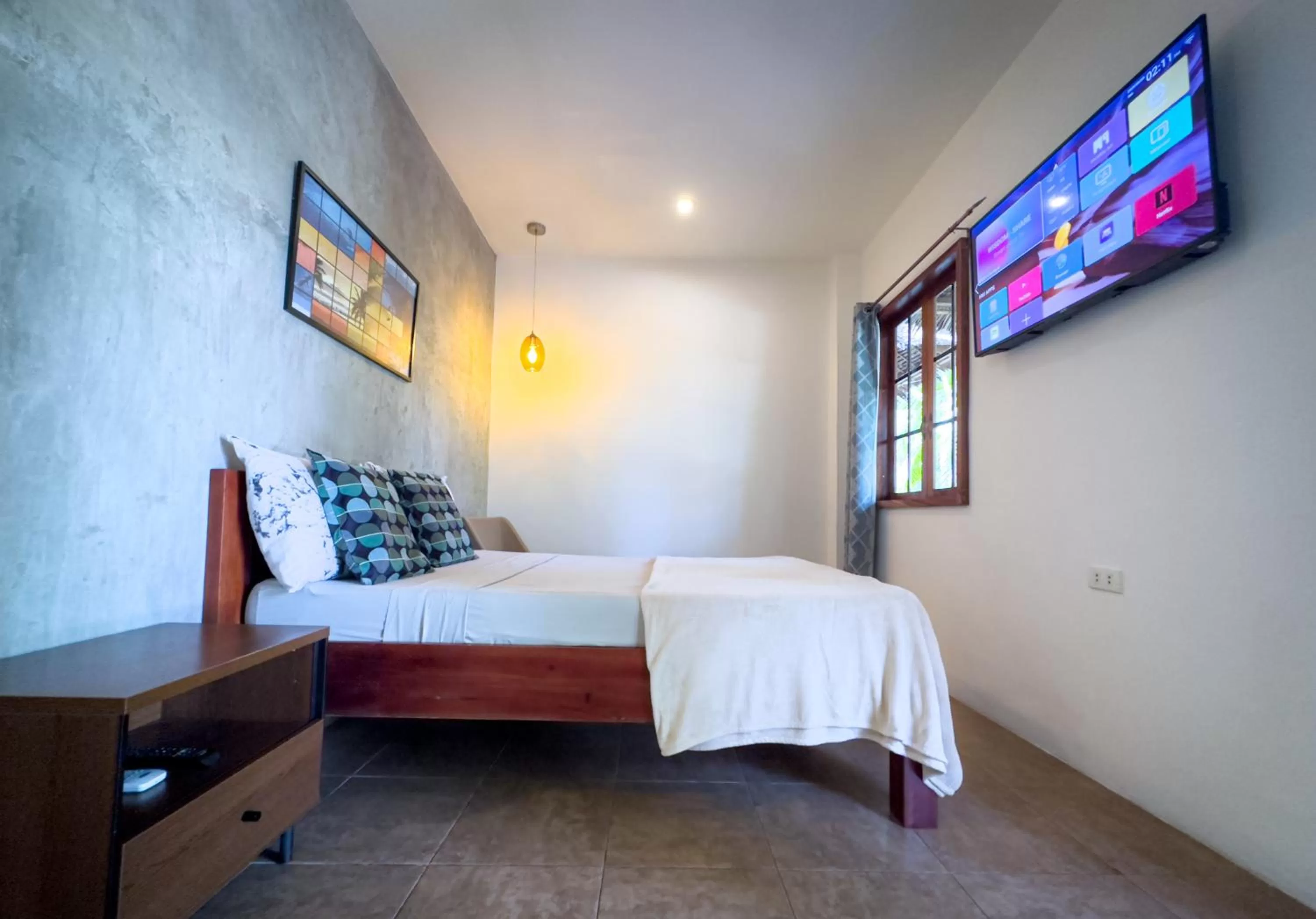 Photo of the whole room, Bed in Alona Pawikan