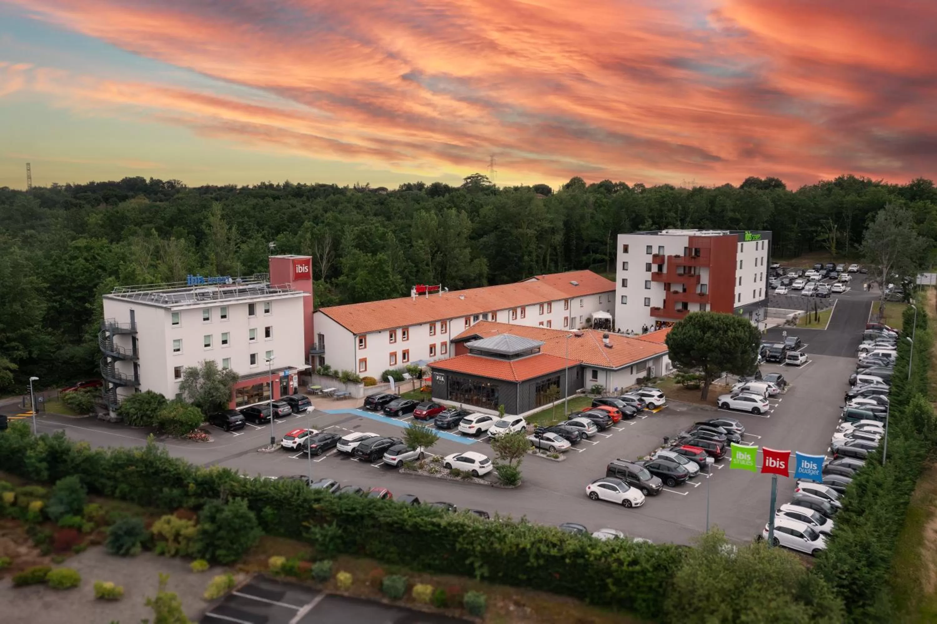 Bird's eye view in ibis Styles Montauban