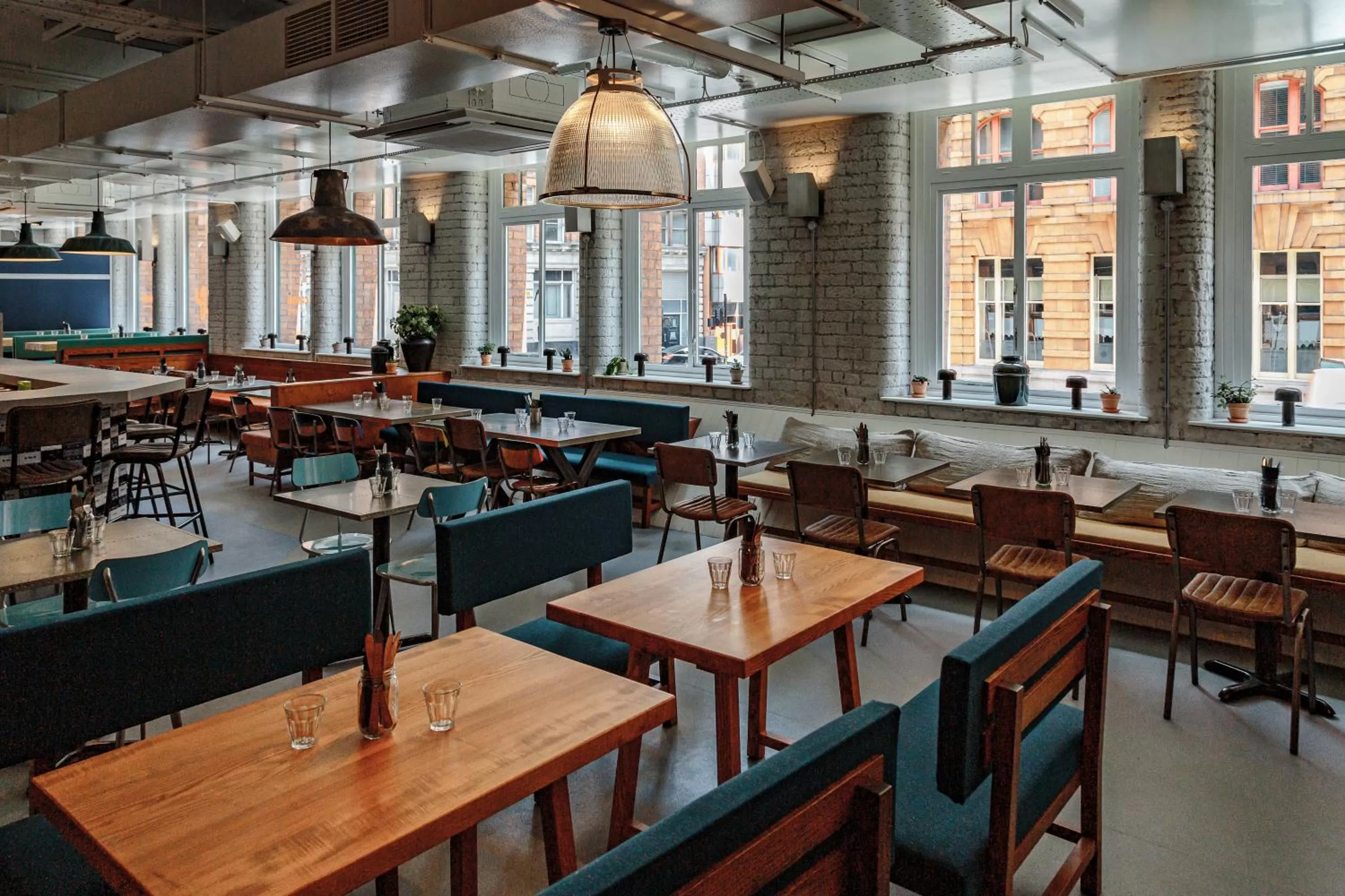 Restaurant/places to eat in Whitworth Locke