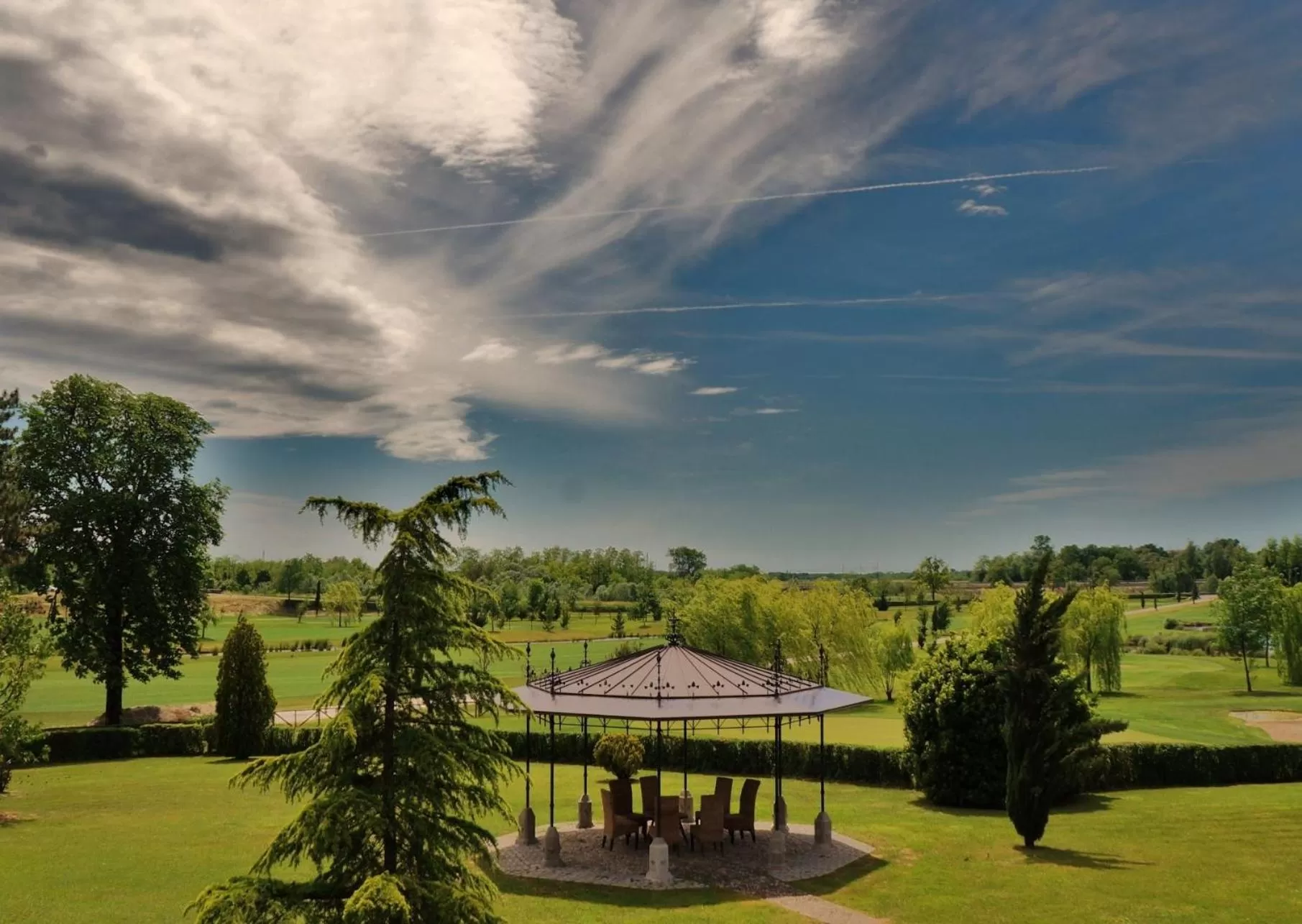 Garden in La Tavernetta Al Castello