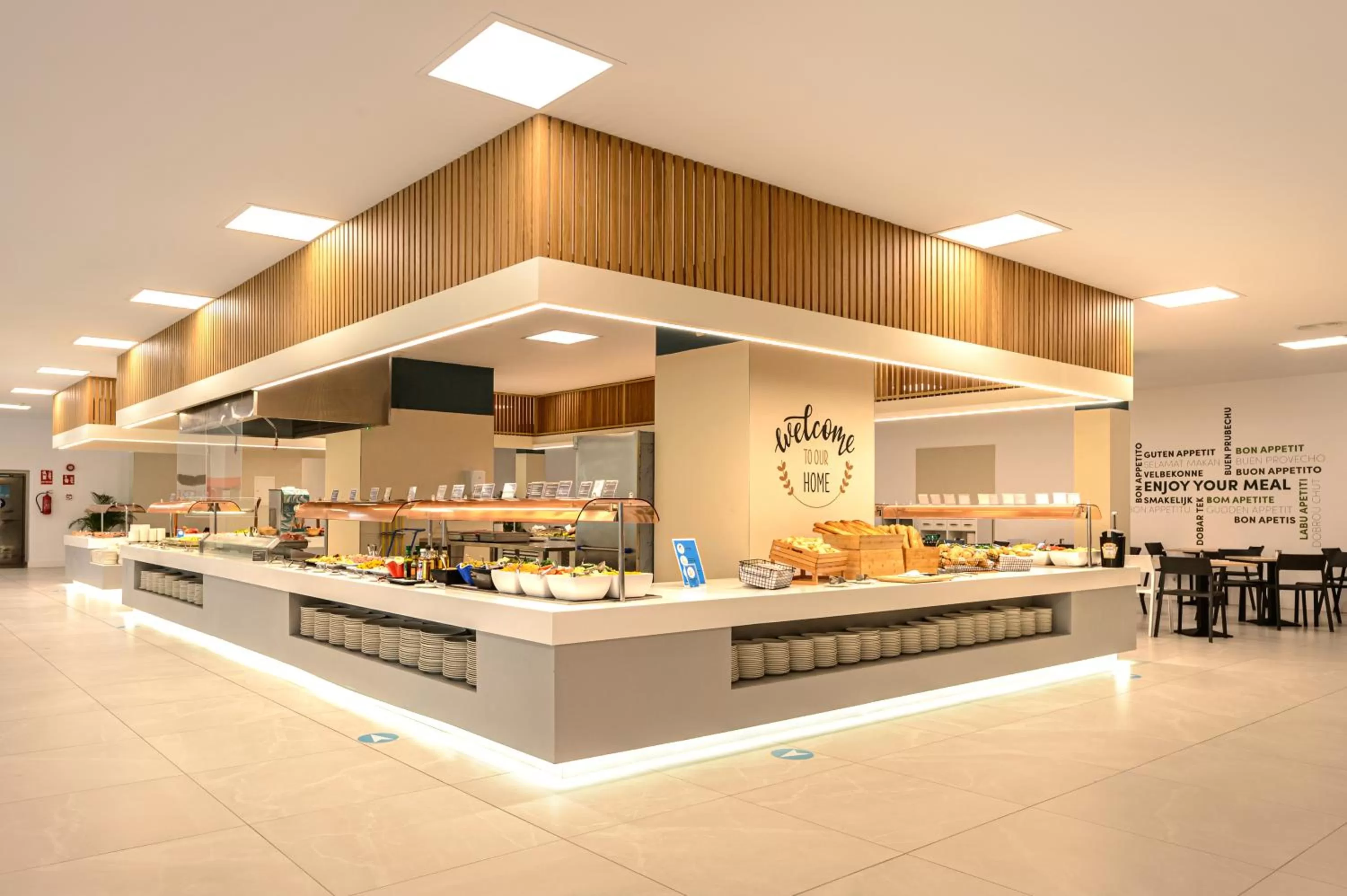 Restaurant/places to eat in Hotel Vibra Beverly Playa