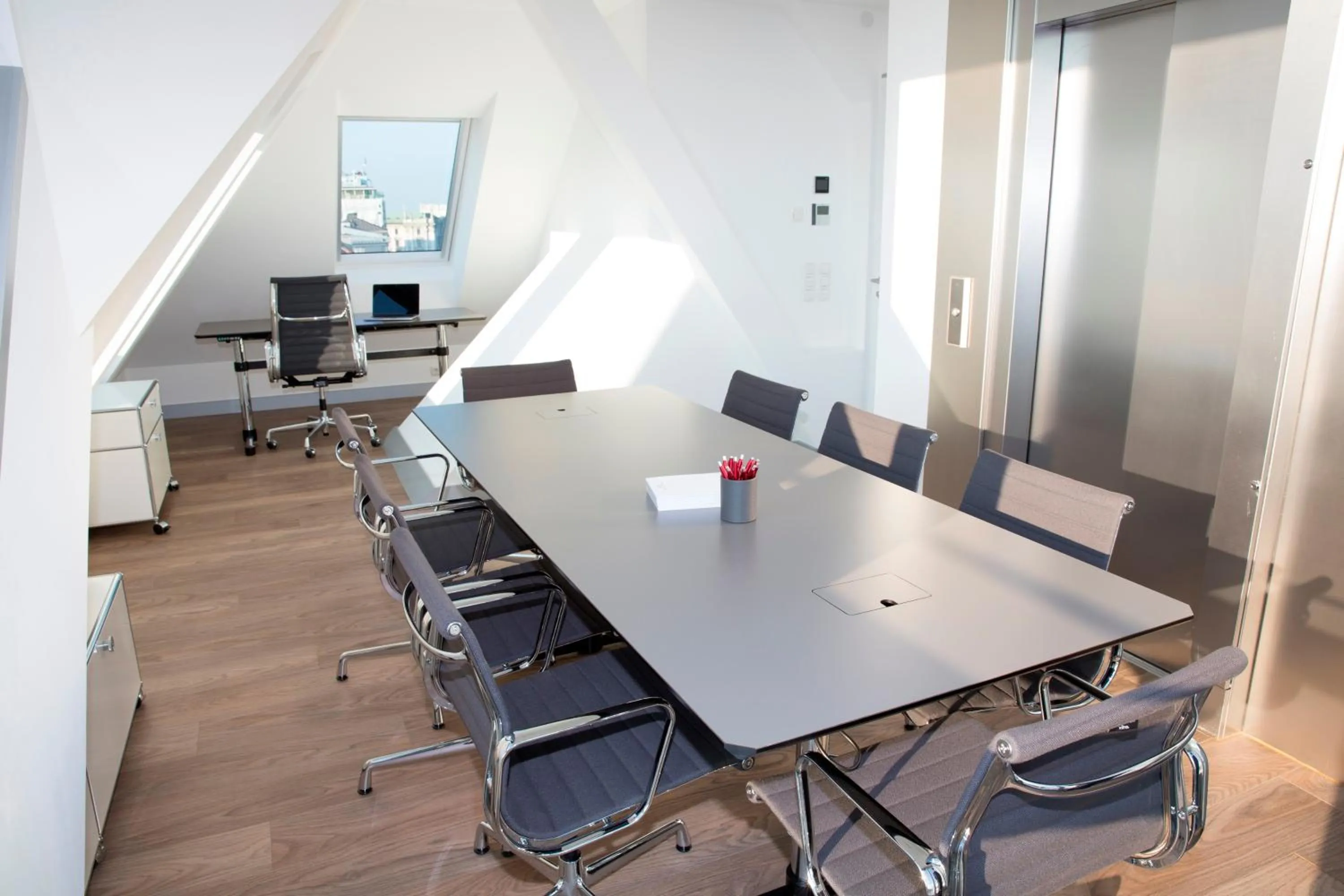 Meeting/conference room in KOOS Hotel&Apartments - City Aparthotel